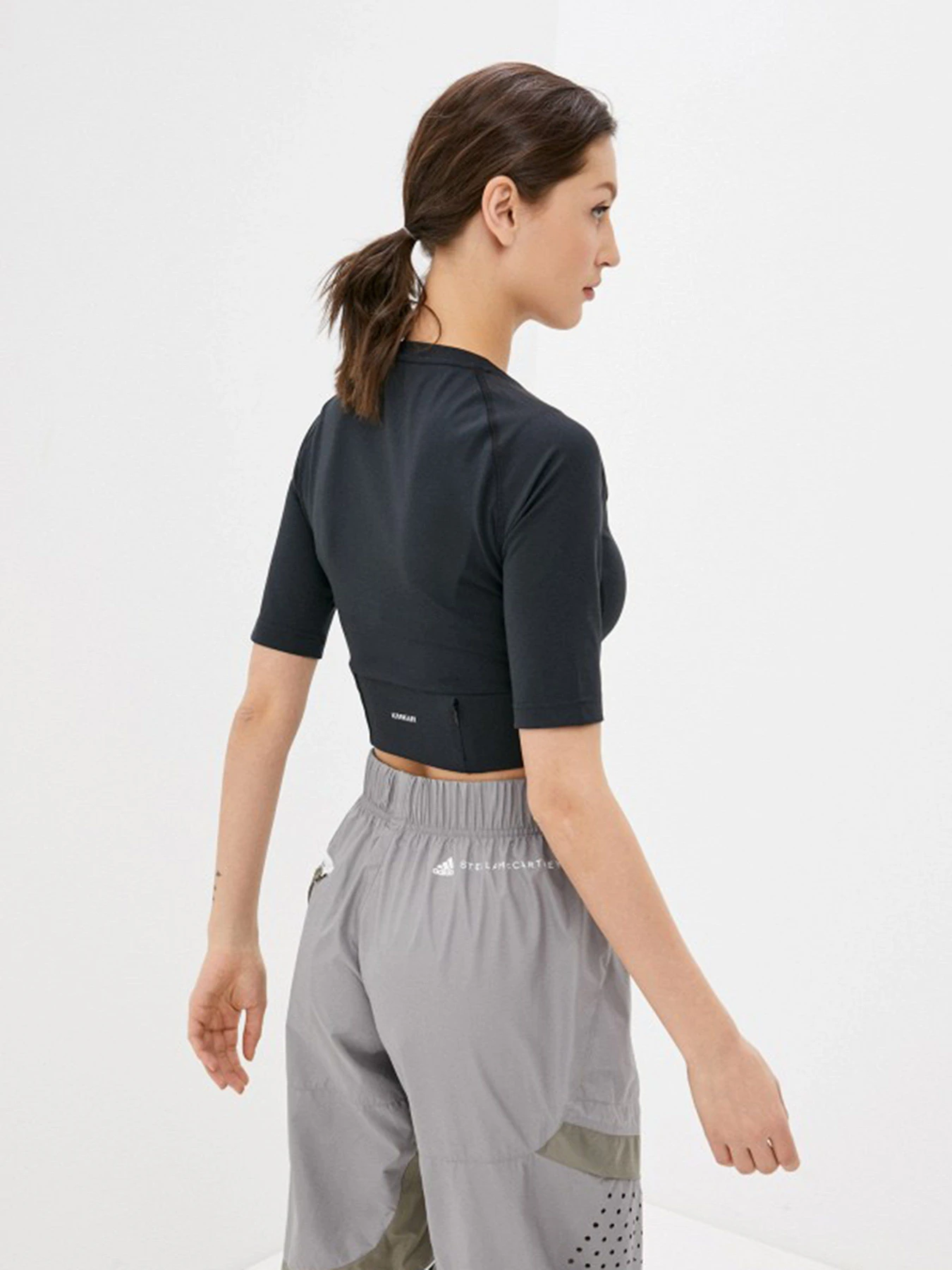 Футболки і поло Adidas Fitted AEROREADY Sport Inspired модель GL3924 Футболки і поло Adidas Fitted AEROREADY Sport Inspired модель GL3924 Фото
