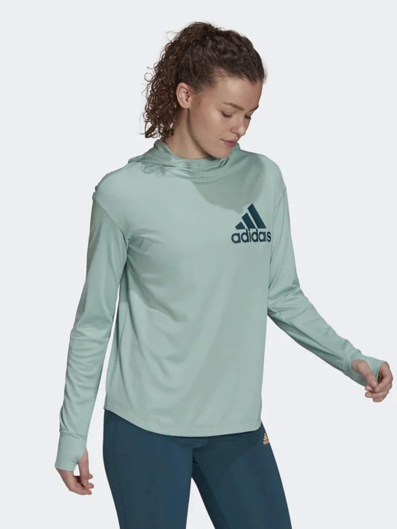 Свитры и кардиганы Adidas AEROREADY LIGHTWEIGHT HOODED модель GL3952 Свитры и кардиганы Adidas AEROREADY LIGHTWEIGHT HOODED модель GL3952 Фото