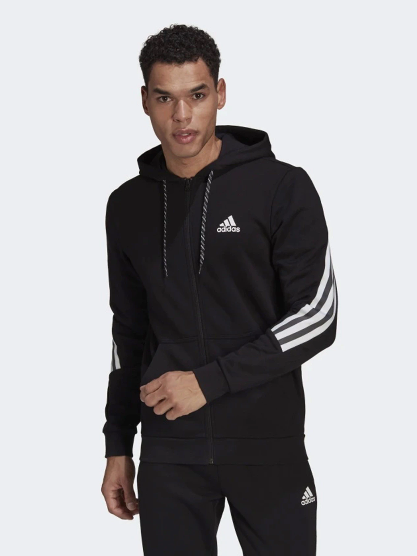Худи и свитшоты Adidas SPORTSWEAR 3-STRIPES TAPE FULL-ZIP SWEATSHIRT модель GM6895 Худи и свитшоты Adidas SPORTSWEAR 3-STRIPES TAPE FULL-ZIP SWEATSHIRT модель GM6895 Фото
