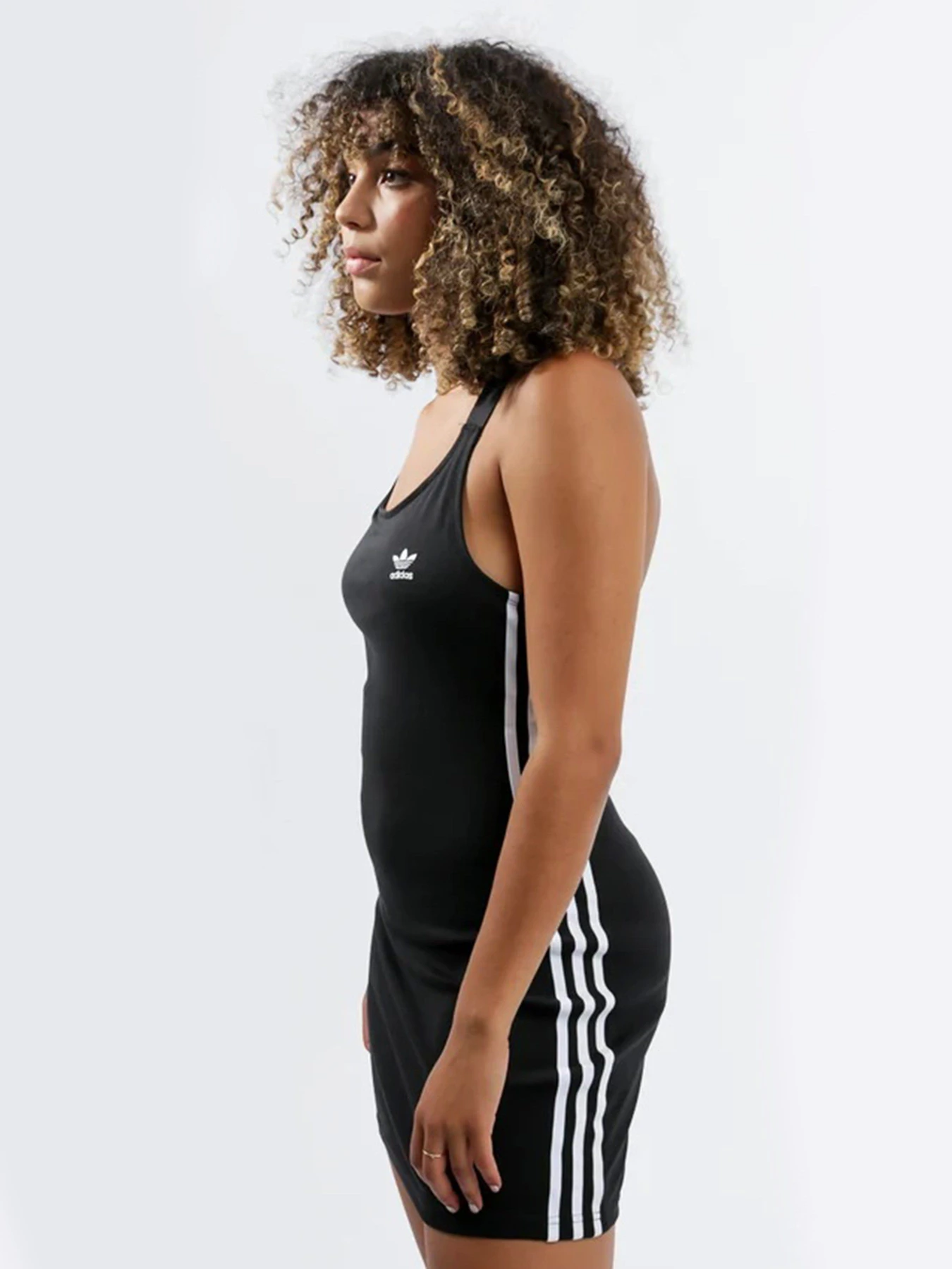 Платья Adidas ADICOLOR CLASSICS RACERBACK модель GN2878 Фото