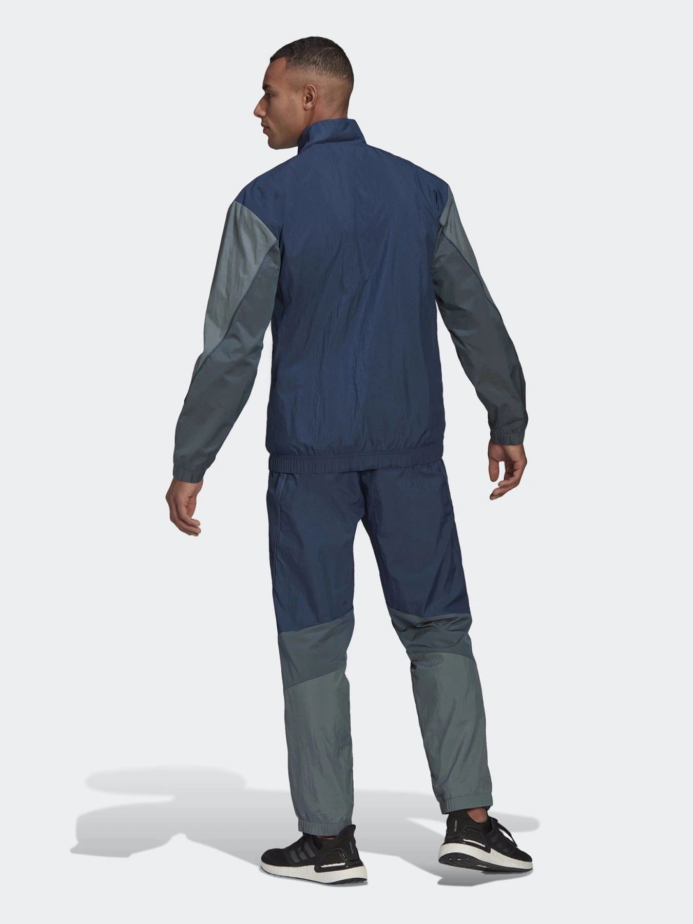 Костюмы Adidas SPORTSWEAR Z.N.E. модель GT3091 Костюмы Adidas SPORTSWEAR Z.N.E. модель GT3091 Фото