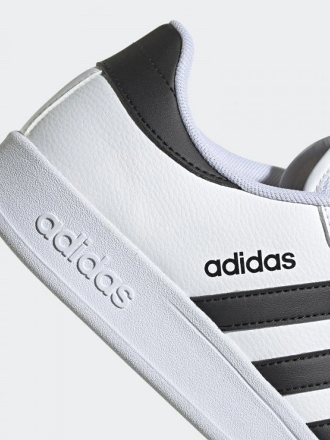 Кеды Adidas BREAKNET модель FX8707 Кеды Adidas BREAKNET модель FX8707 Фото