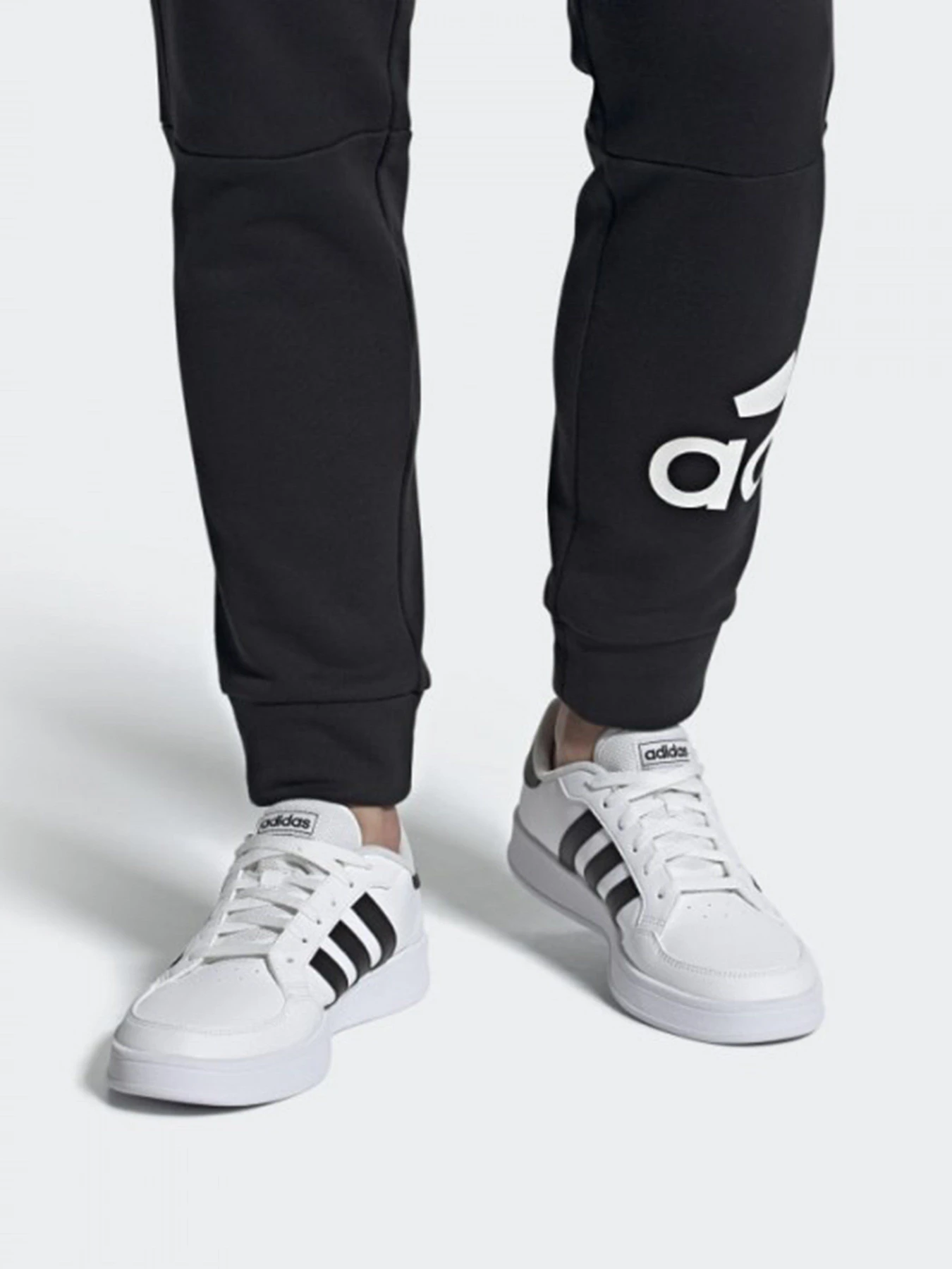 Кеды Adidas BREAKNET модель FX8707 Кеды Adidas BREAKNET модель FX8707 Фото