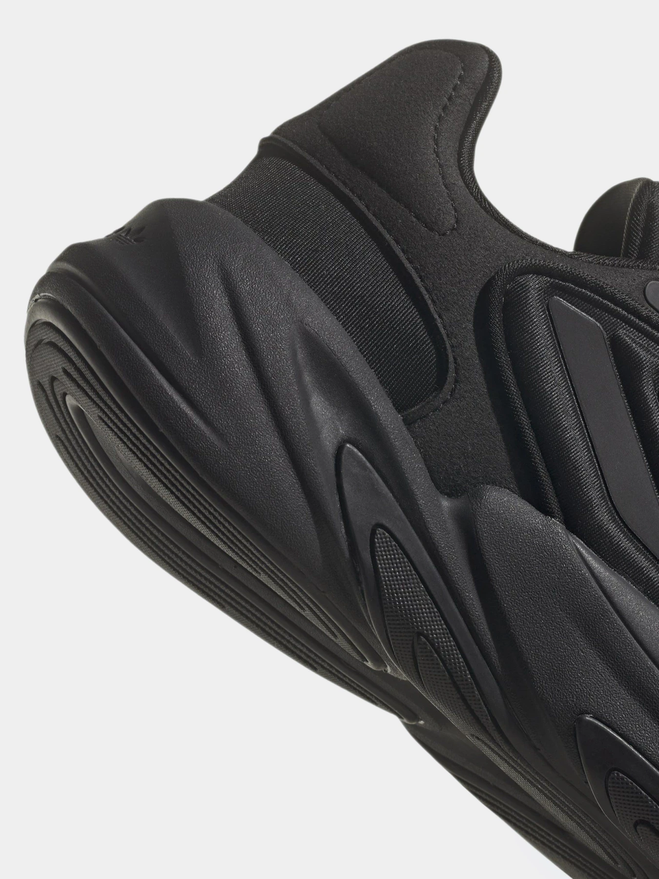 Кроссовки Adidas OZELIA модель H04250 Фото
