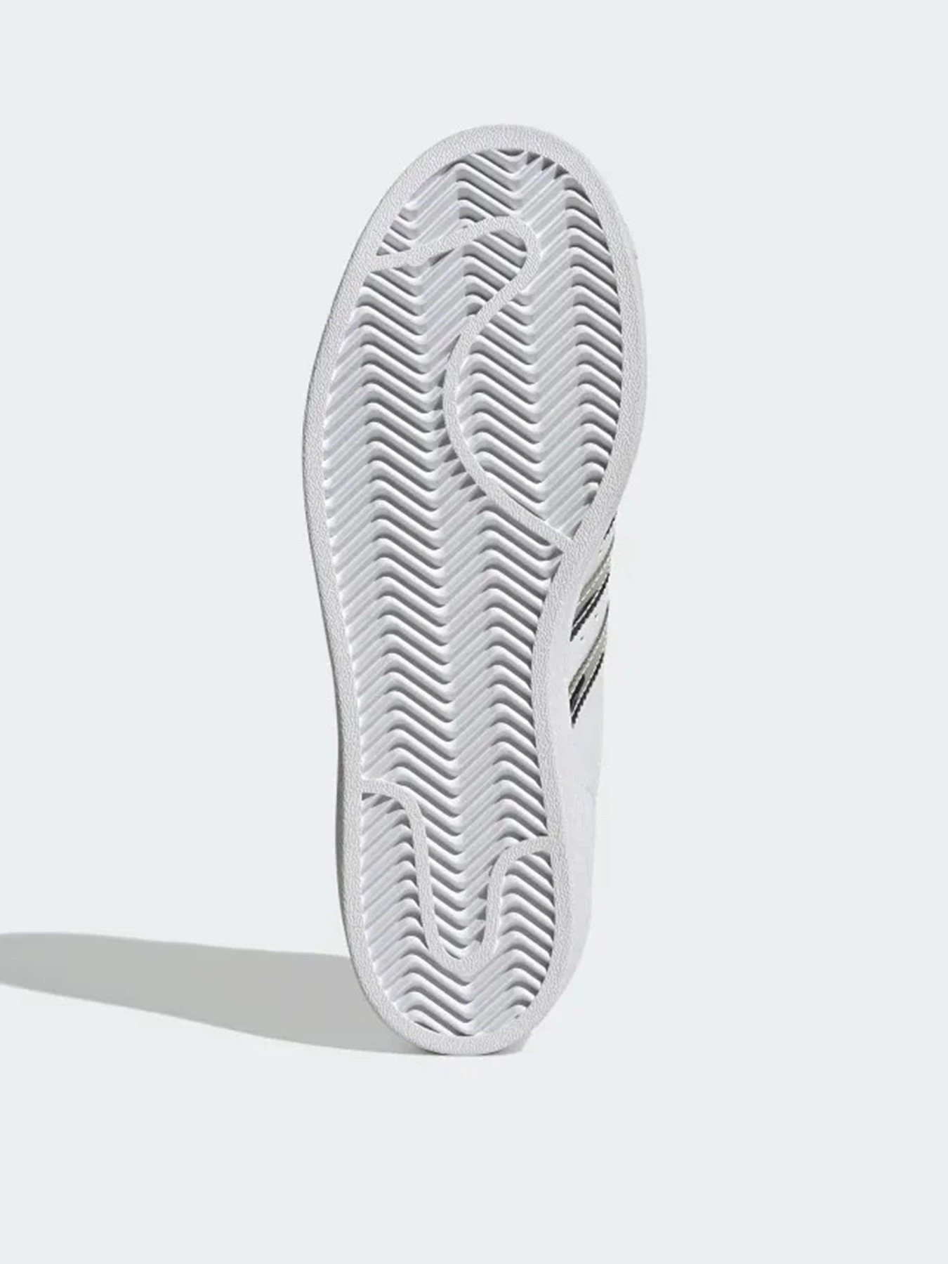 Кеди Adidas Superstar Silver Metallic модель FW3915 Кеди Adidas Superstar Silver Metallic модель FW3915 Фото