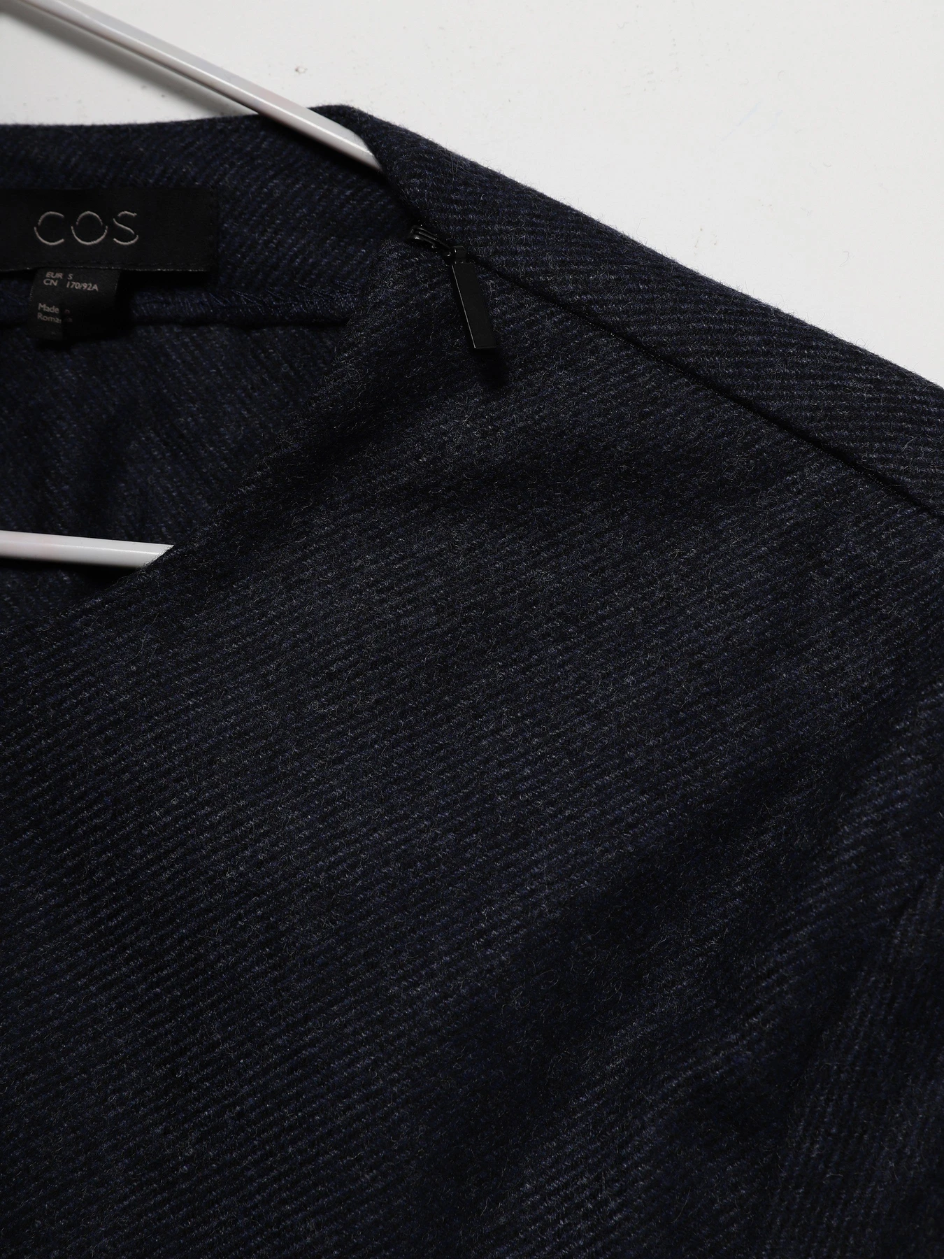 Сорочки COS модель 0251191_т.синій Фото