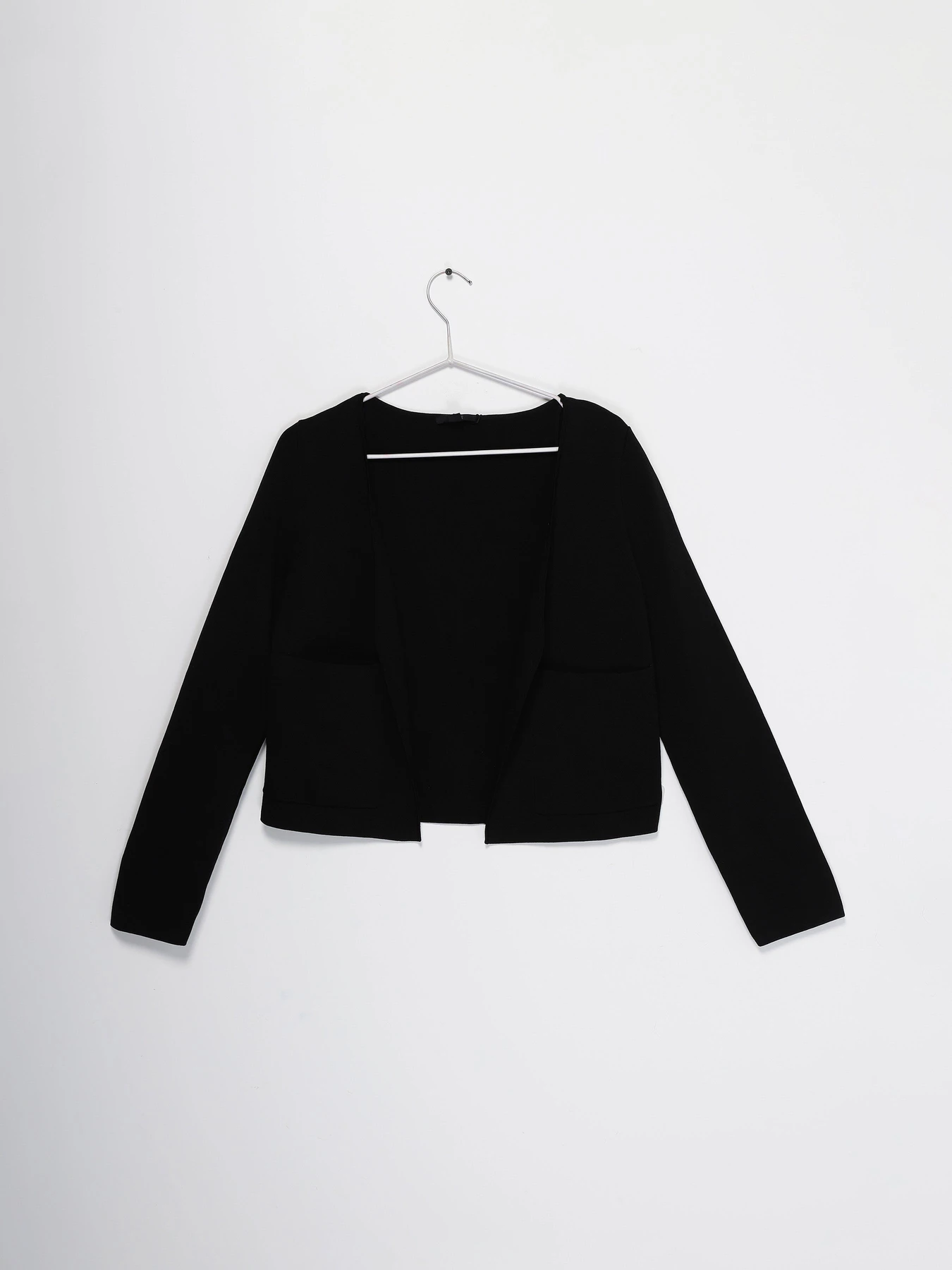 Свитры и кардиганы COS модель 0930947_чорний Свитры и кардиганы COS модель 0930947_чорний Фото