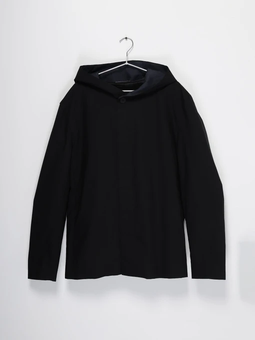 Куртки та дублянки COS модель 0260989_чорний Фото