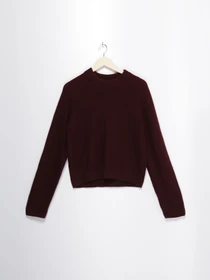 Светри та кардигани COS модель 0580646_бордовий Фото