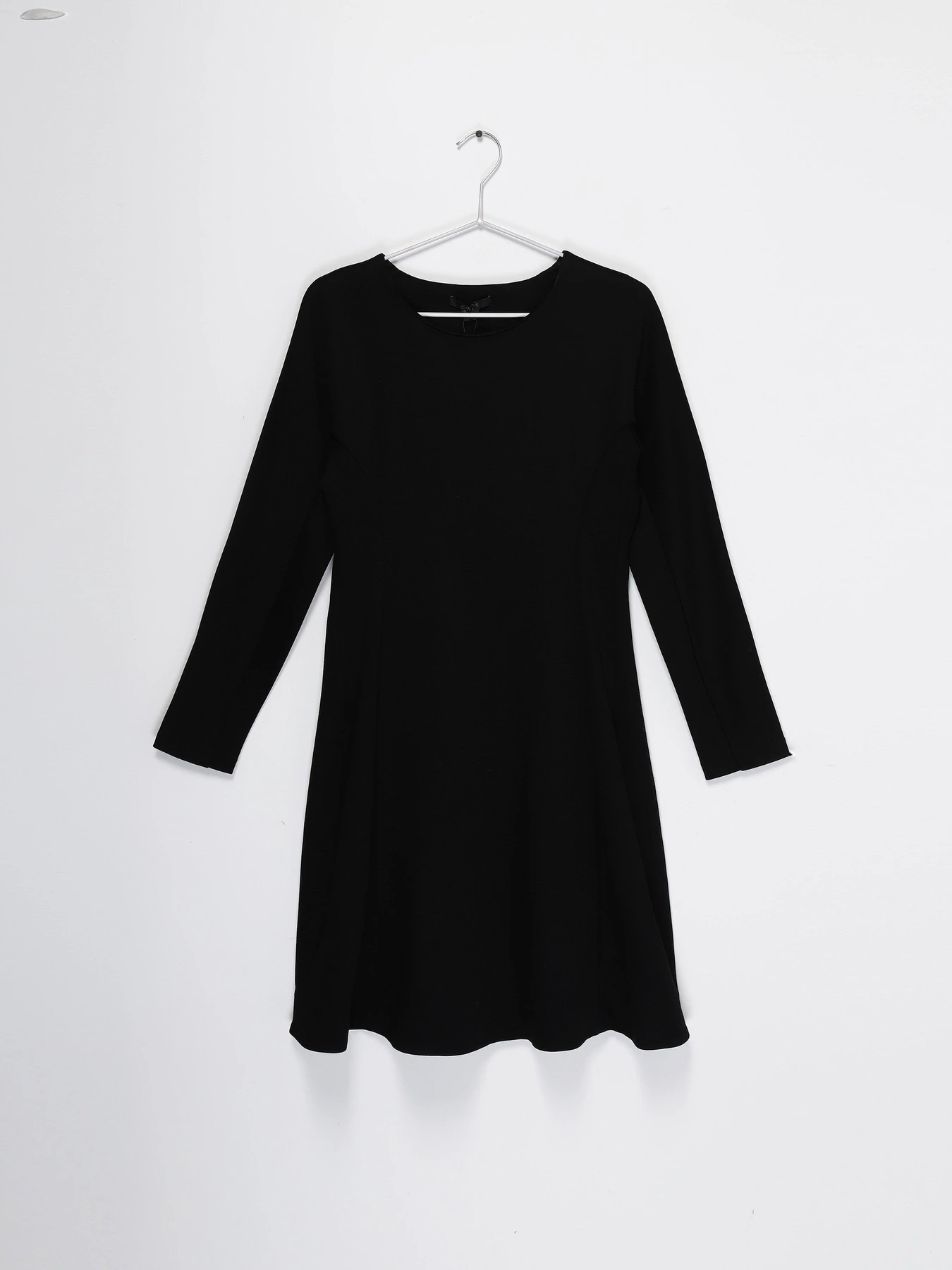 Сукні COS модель 0361293_чорний Сукні COS модель 0361293_чорний Фото