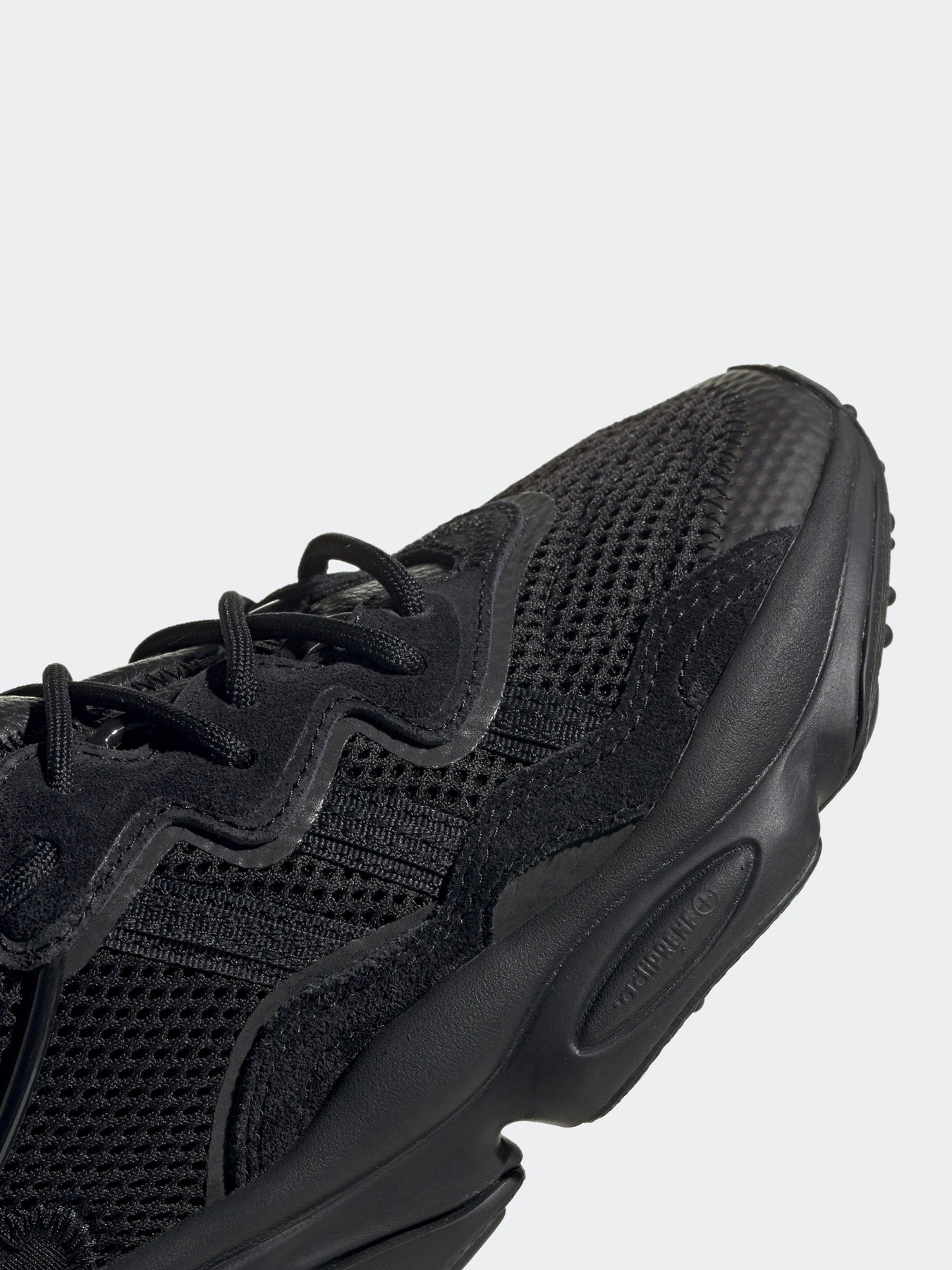 Кроссовки Adidas OZWEEGO модель EE7775 Кроссовки Adidas OZWEEGO модель EE7775 Фото