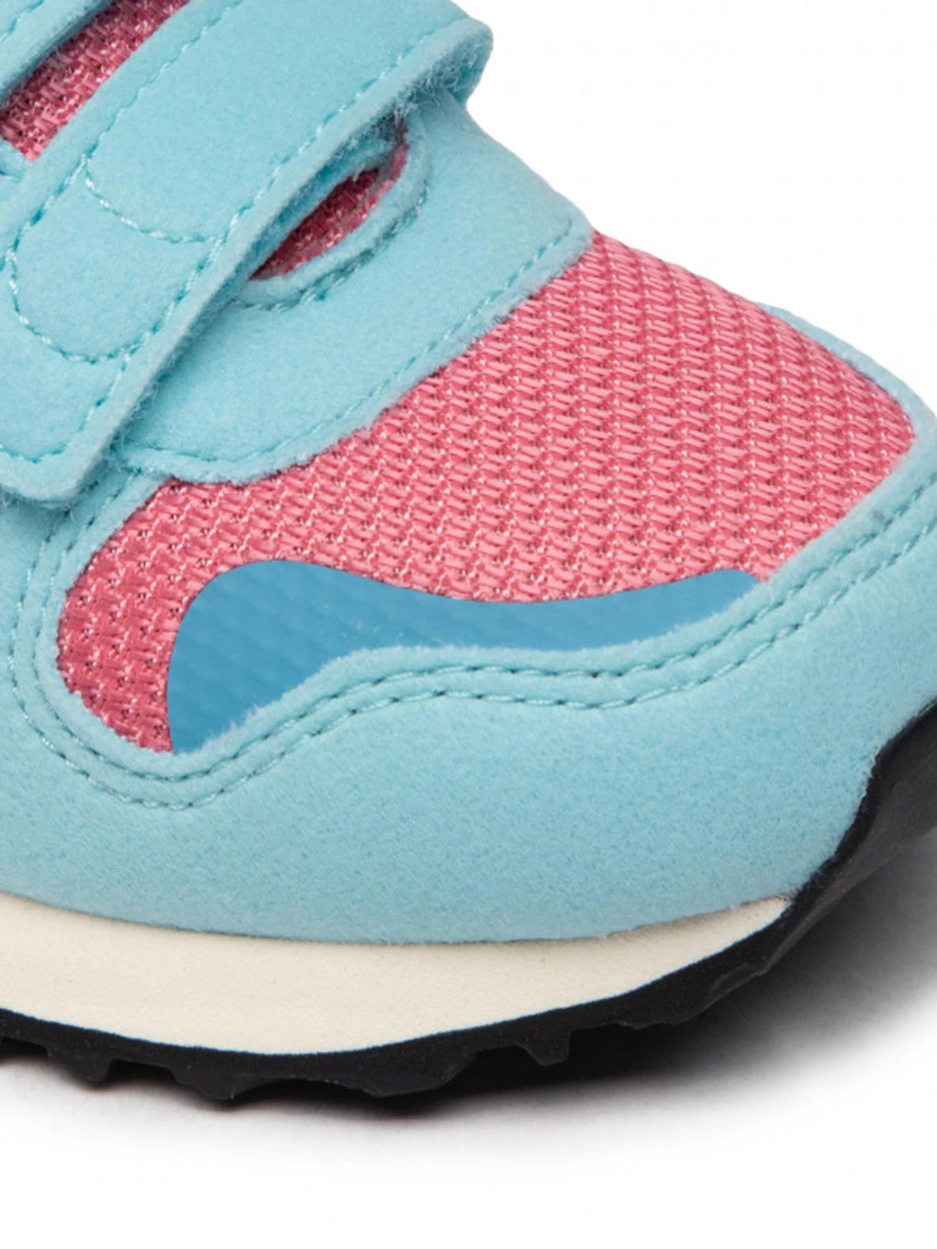 Кроссовки Adidas Originals Zx 700 модель FY2654 Кроссовки Adidas Originals Zx 700 модель FY2654 Фото