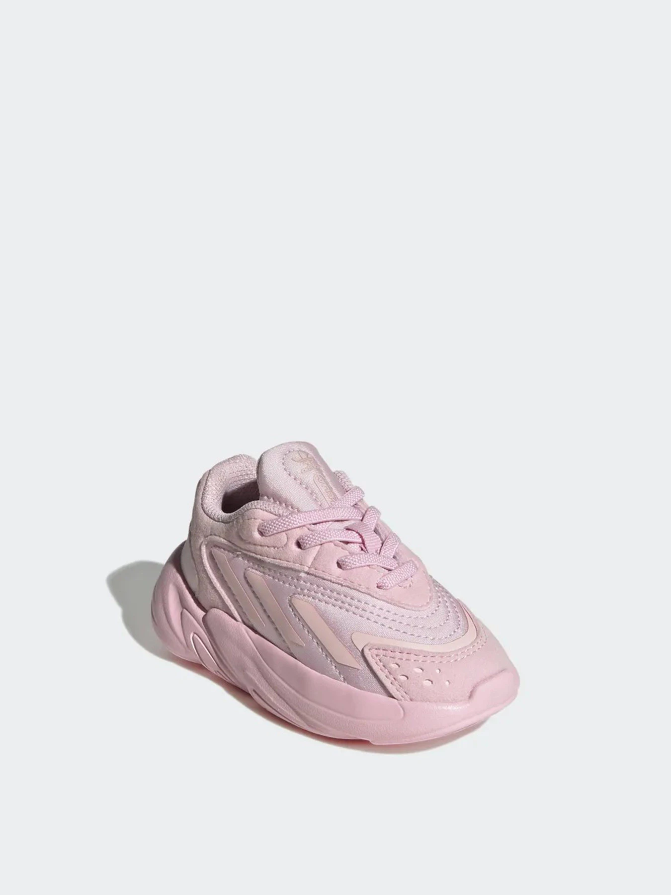 Кроссовки Adidas Ozelia модель GW8131 Кроссовки Adidas Ozelia модель GW8131 Фото