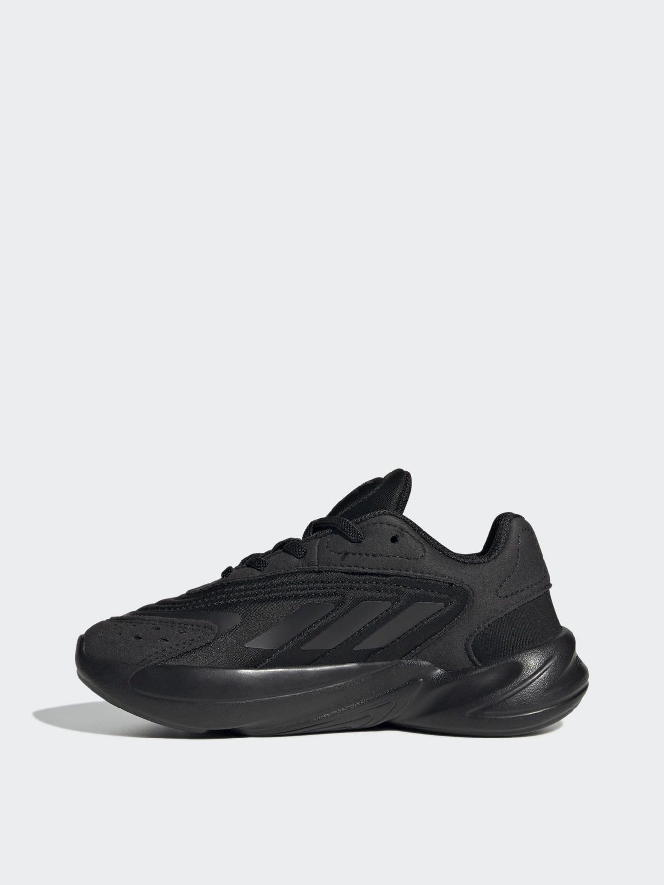 Кроссовки Adidas Ozelia модель H04742 Кроссовки Adidas Ozelia модель H04742 Фото