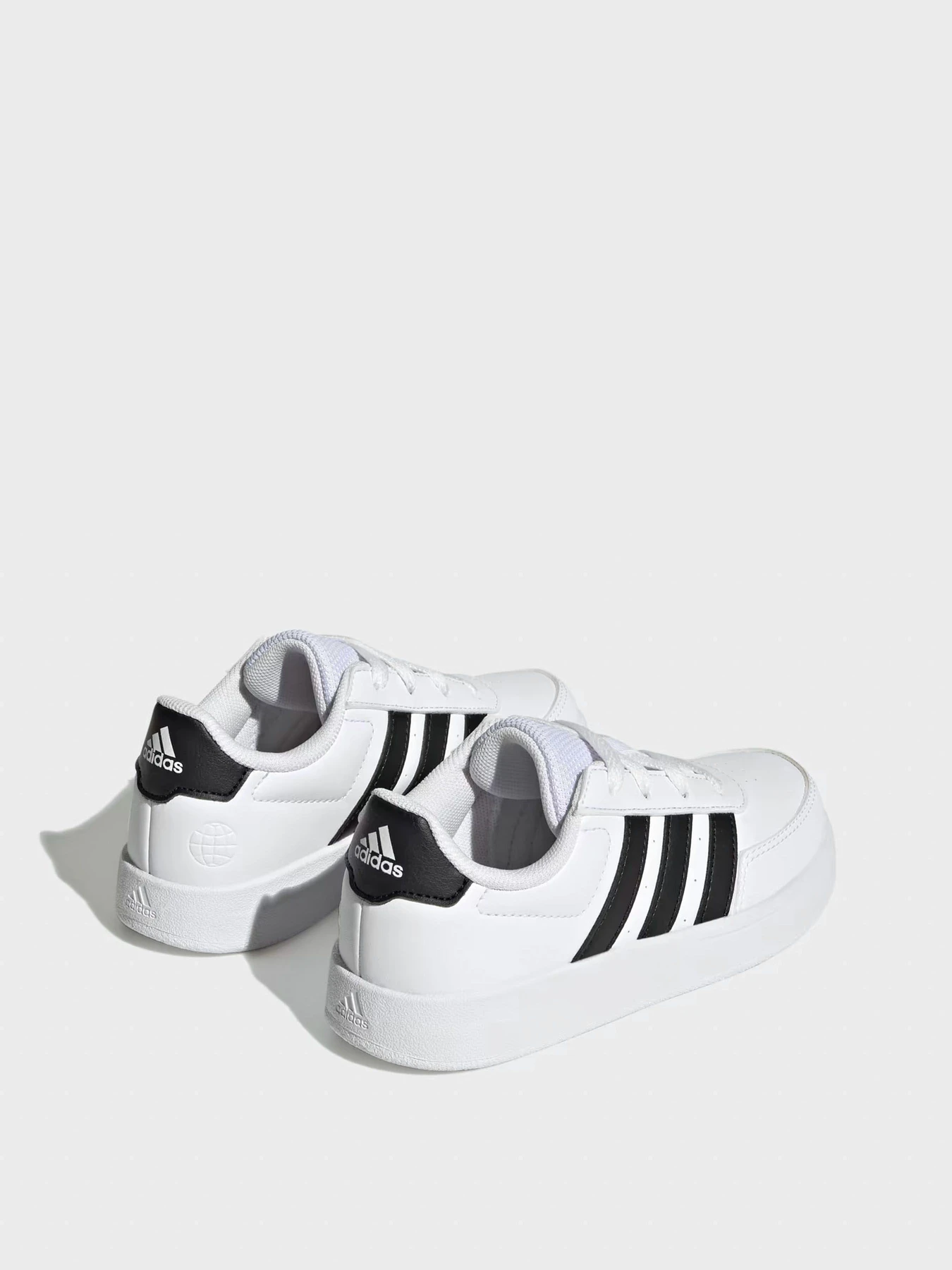 Кеди Adidas BREAKNET LIFESTYLE COURT LACE модель HP8956 Кеди Adidas BREAKNET LIFESTYLE COURT LACE модель HP8956 Фото