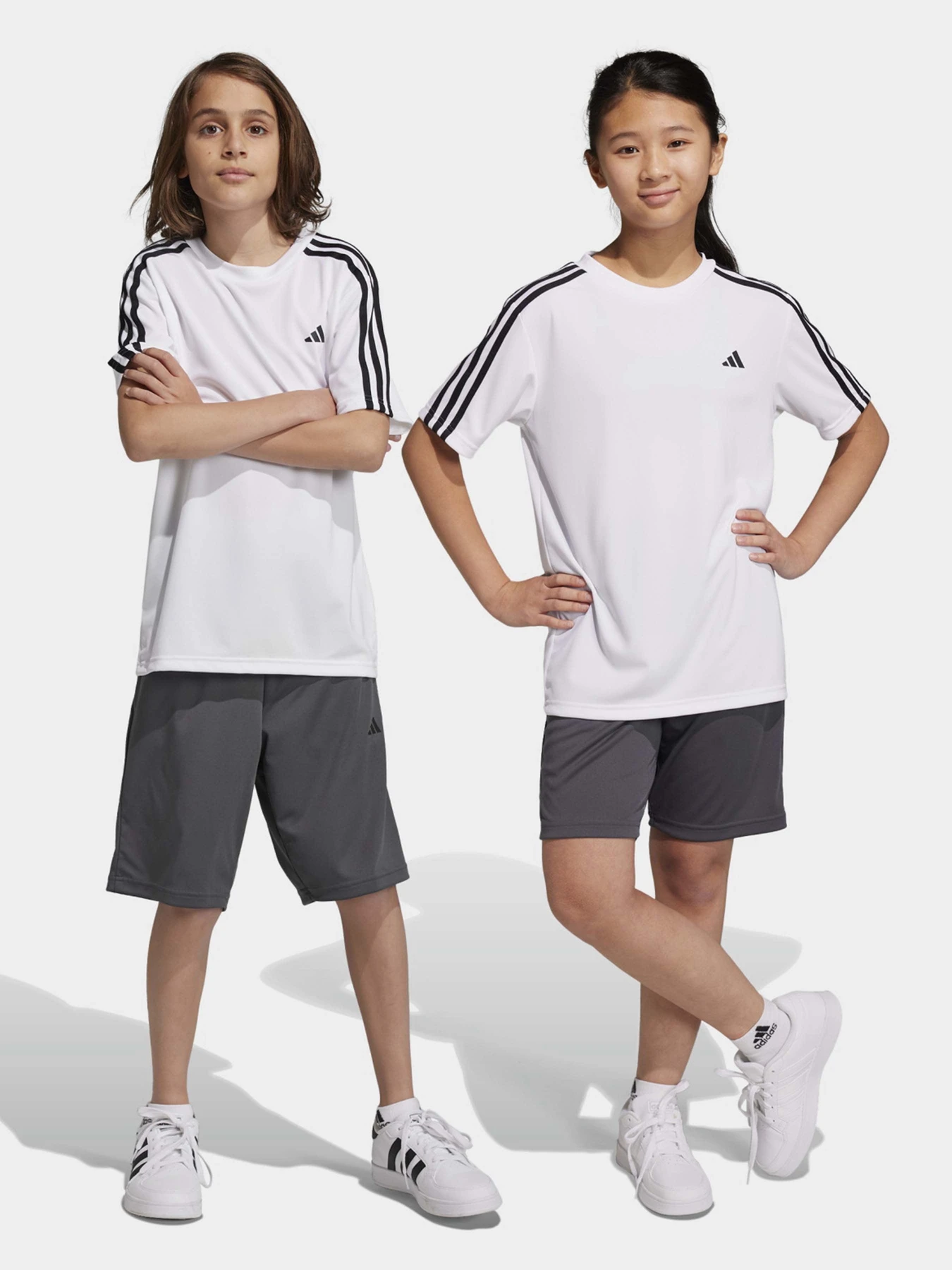 Костюмы Adidas AEROREADY 3-STRIPES модель HS1608 Костюмы Adidas AEROREADY 3-STRIPES модель HS1608 Фото