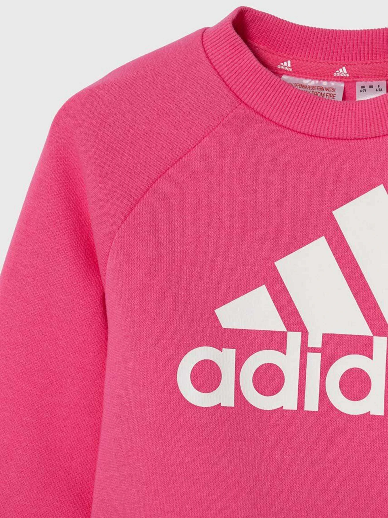 Костюмы Adidas ESSENTIALS LOGO FLEECE модель IX7319 Костюмы Adidas ESSENTIALS LOGO FLEECE модель IX7319 Фото