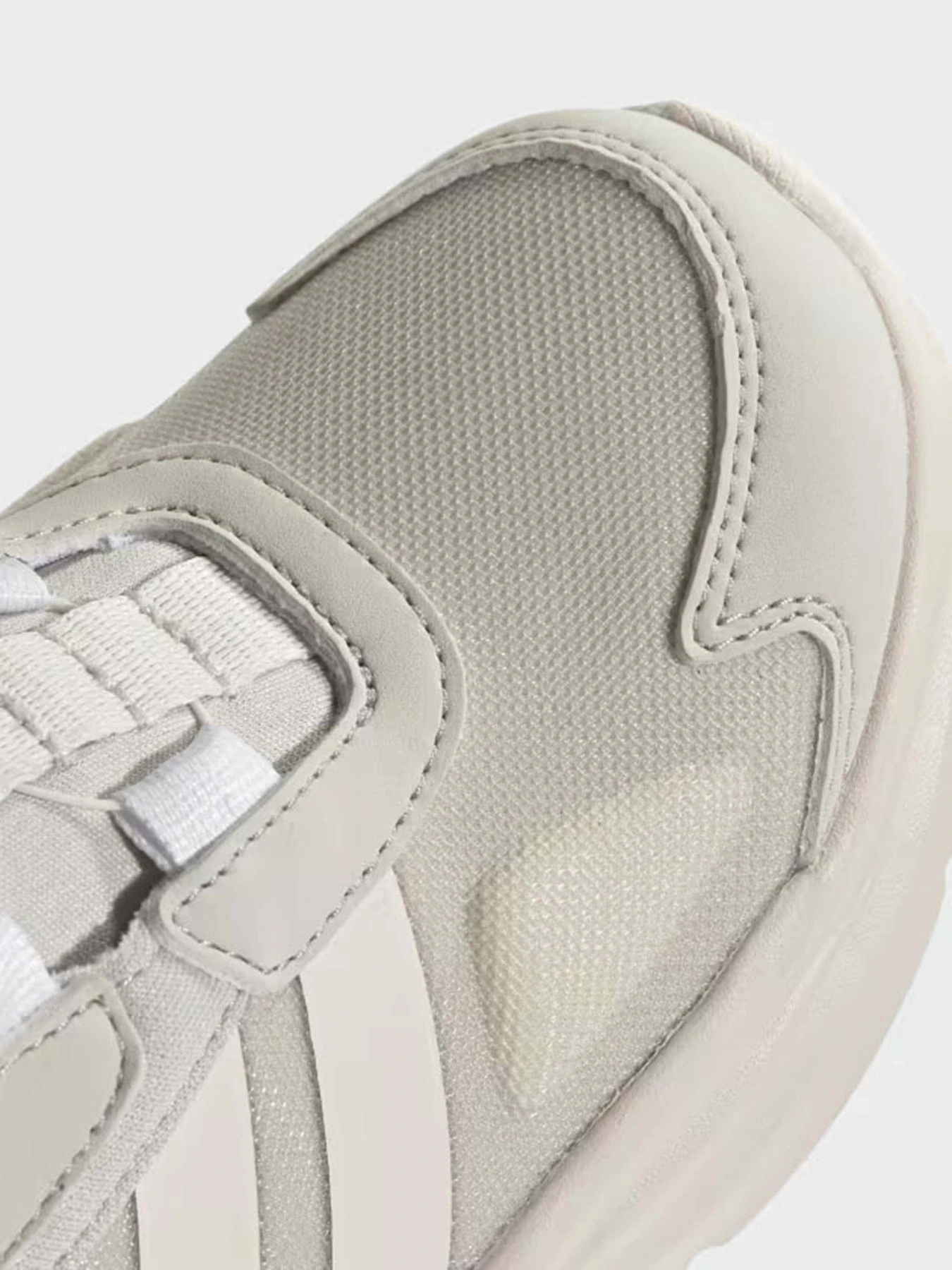 Кроссовки Adidas OZELLE BOA модель IE6407 Кроссовки Adidas OZELLE BOA модель IE6407 Фото