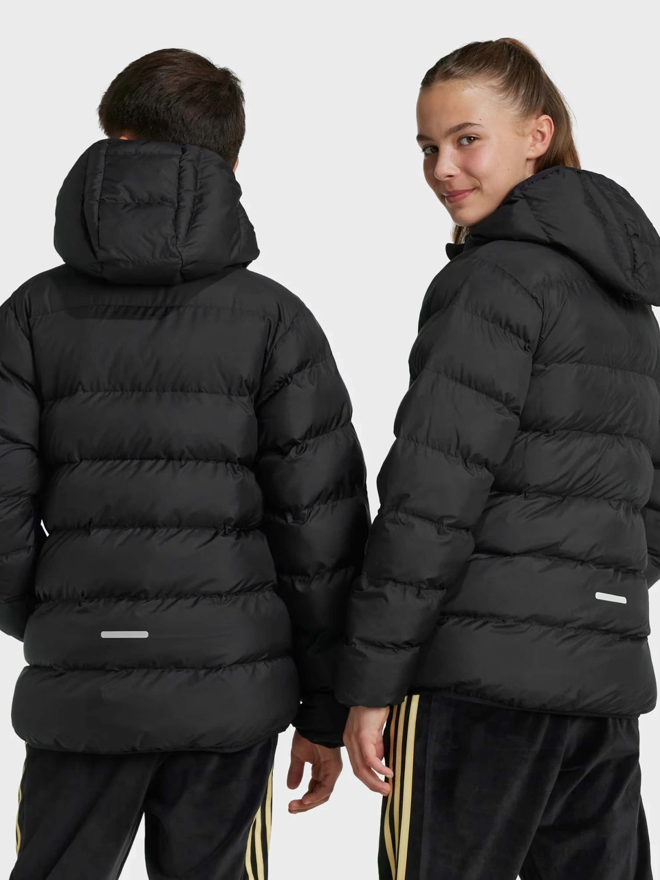 Куртки и дубленки Adidas SYNTHETIC DOWN модель IV9505 Куртки и дубленки Adidas SYNTHETIC DOWN модель IV9505 Фото