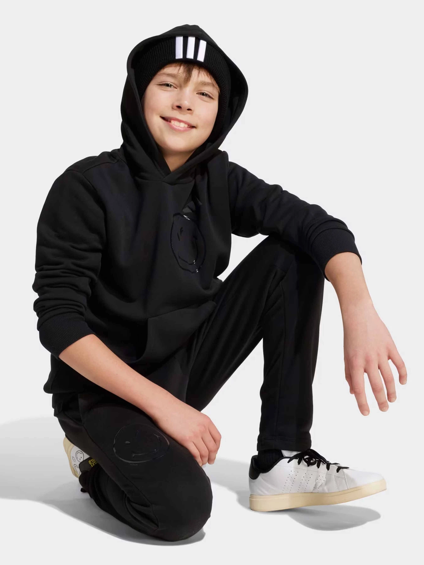 Худи и свитшоты Adidas X SMILEYWORLD модель JN2161 Худи и свитшоты Adidas X SMILEYWORLD модель JN2161 Фото