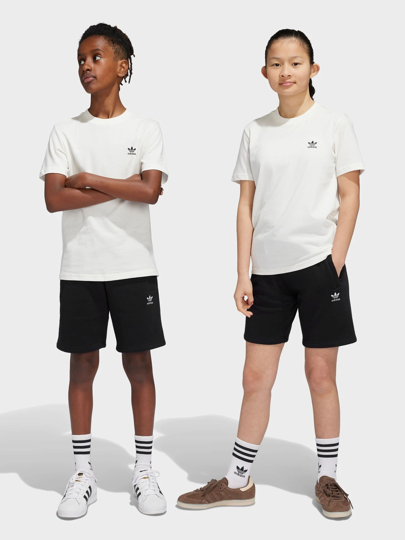Шорти Adidas SHORTS модель IW3499 Шорти Adidas SHORTS модель IW3499 Фото