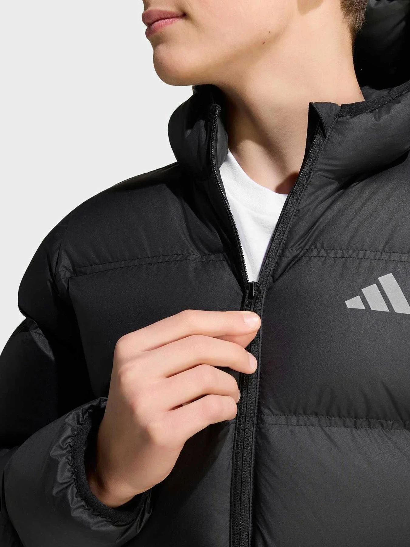 Куртки и дубленки Adidas SYNTHETIC модель KH0196 Куртки и дубленки Adidas SYNTHETIC модель KH0196 Фото