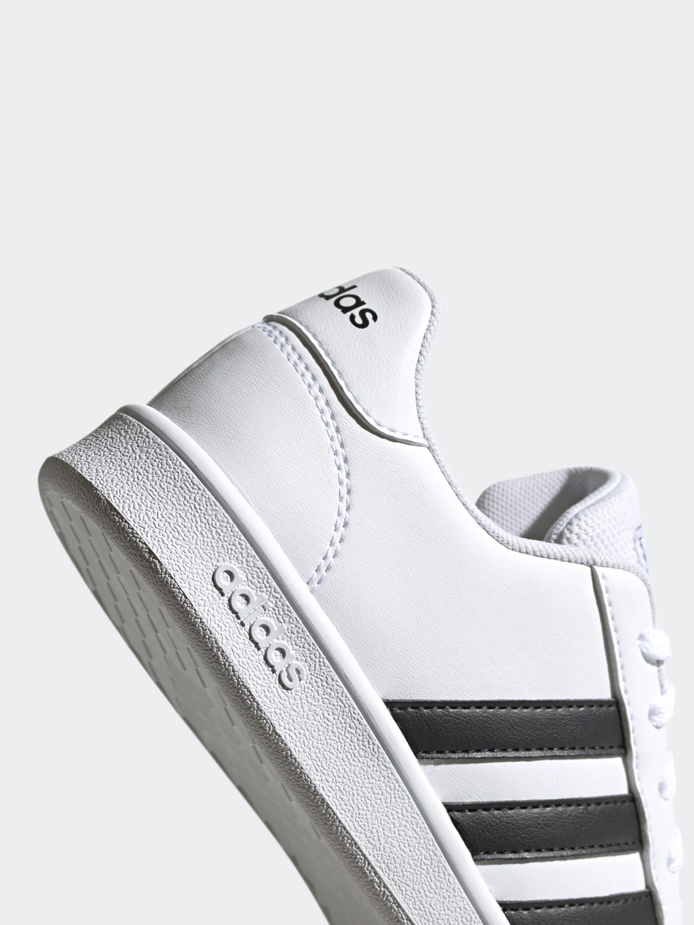 Кеди Adidas GRAND COURT K модель EF0103 Кеди Adidas GRAND COURT K модель EF0103 Фото