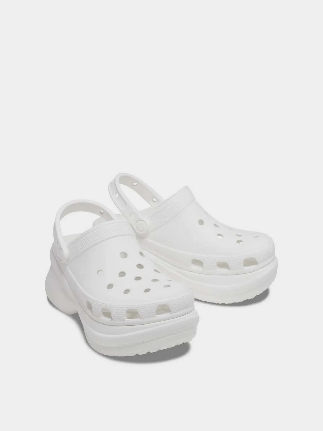 Шлёпанцы Crocs модель 206302-100 Шлёпанцы Crocs модель 206302-100 Фото