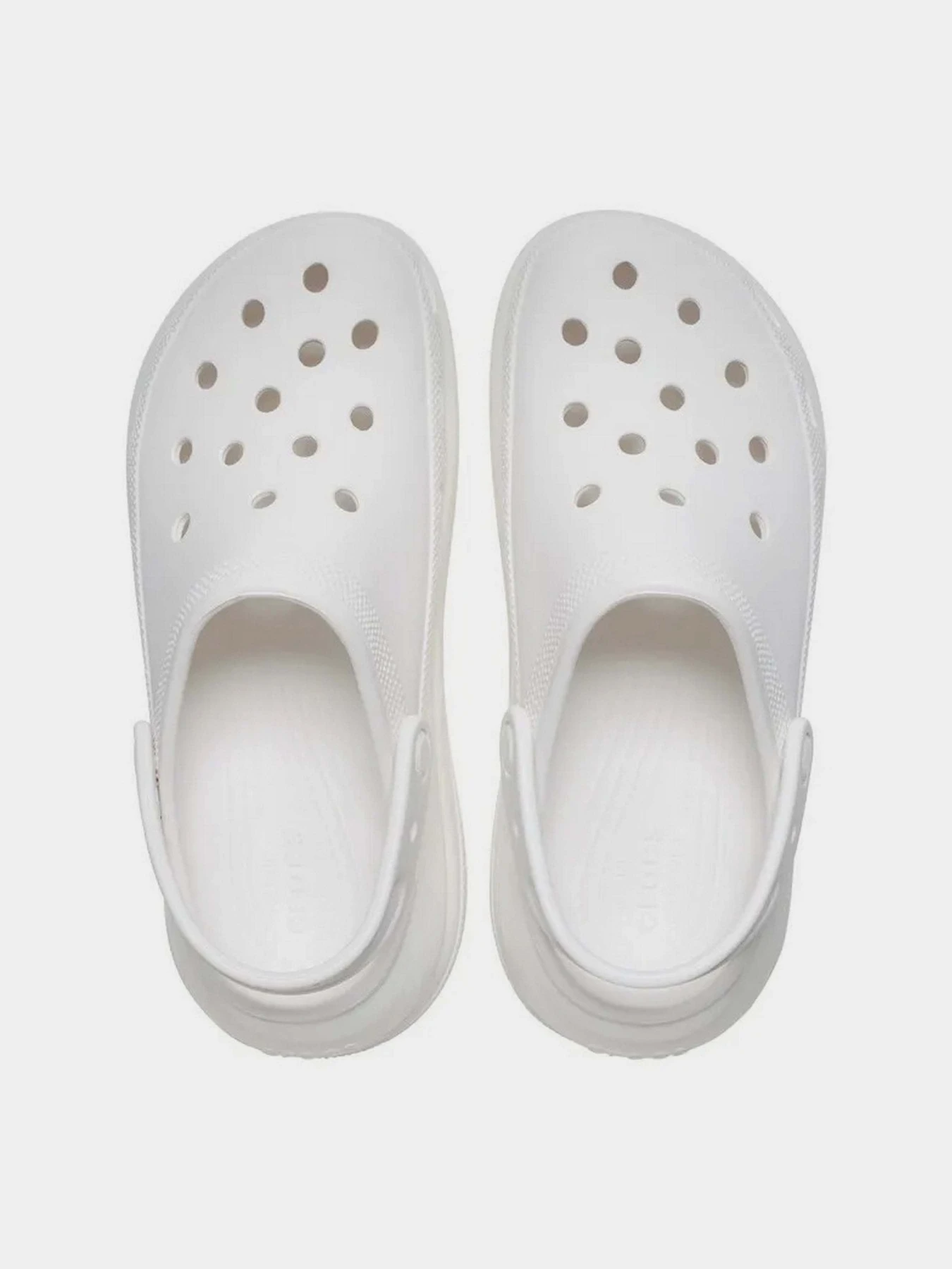 Шлёпанцы Crocs модель 207988-100 Шлёпанцы Crocs модель 207988-100 Фото