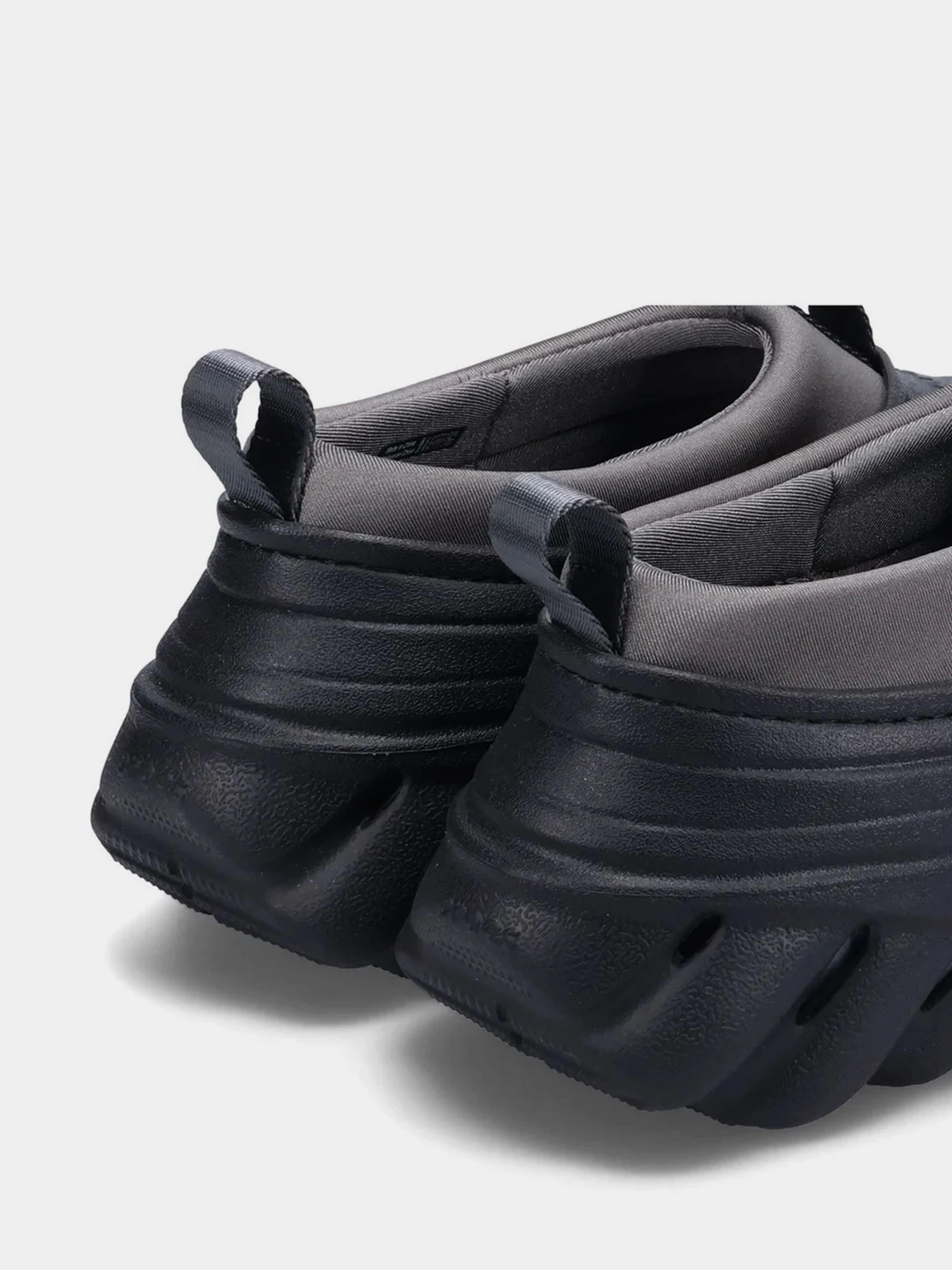 Кросівки Crocs ECHO STORM MIDNIGHT модель 209414-003 Фото