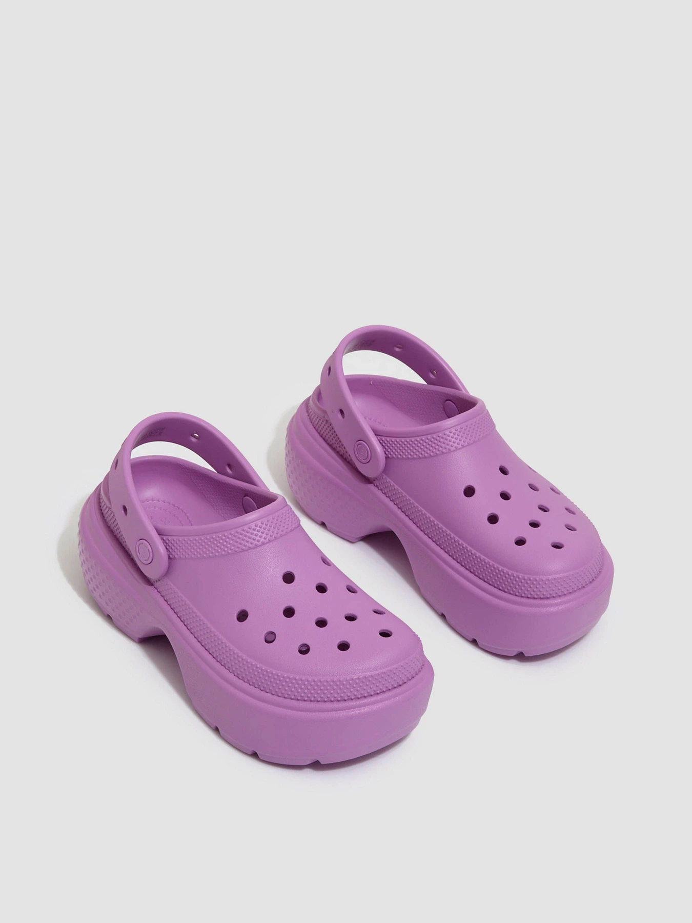 Шлёпанцы Crocs модель 209347-6WQ Шлёпанцы Crocs модель 209347-6WQ Фото