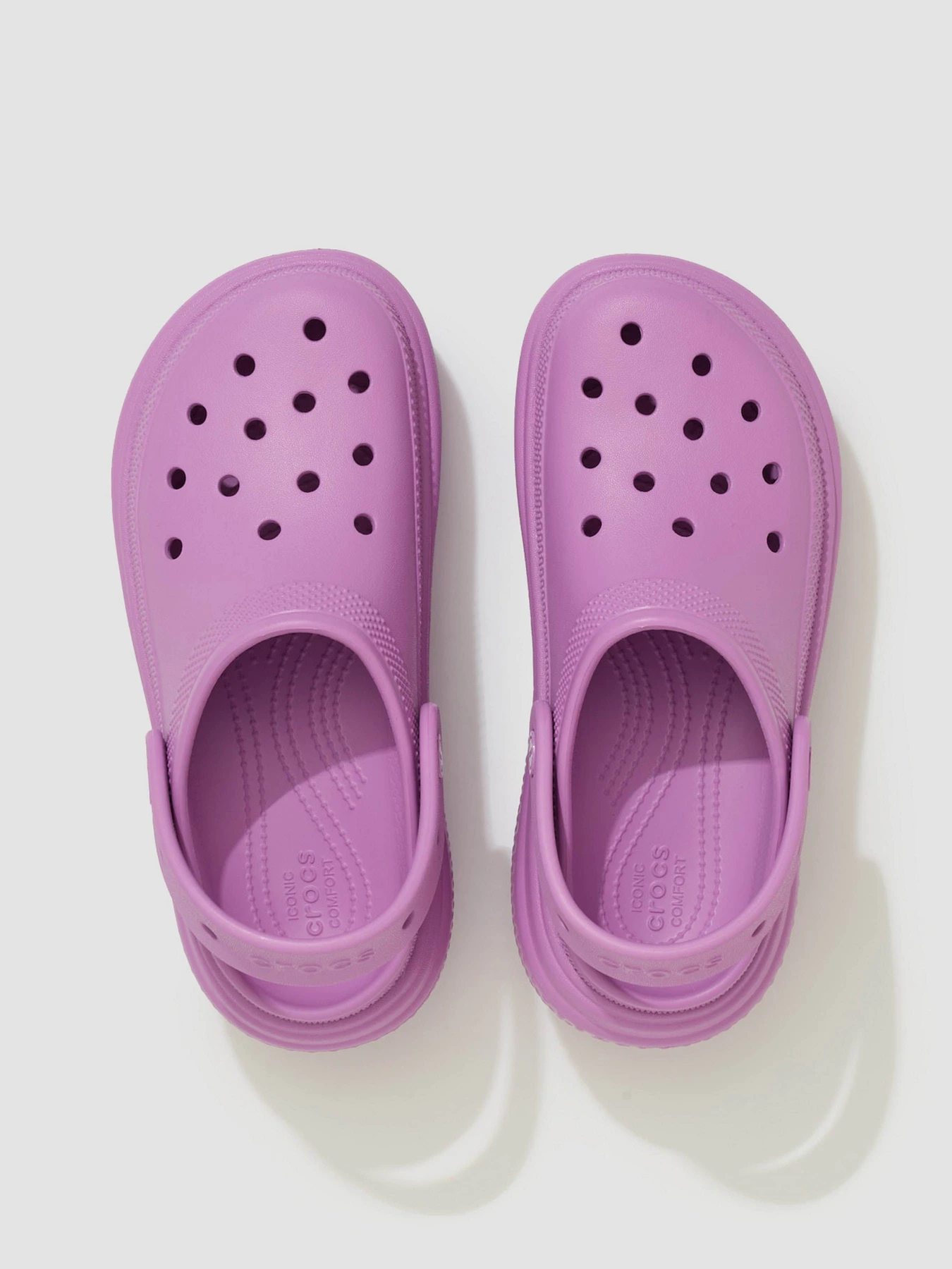 Шлёпанцы Crocs модель 209347-6WQ Шлёпанцы Crocs модель 209347-6WQ Фото