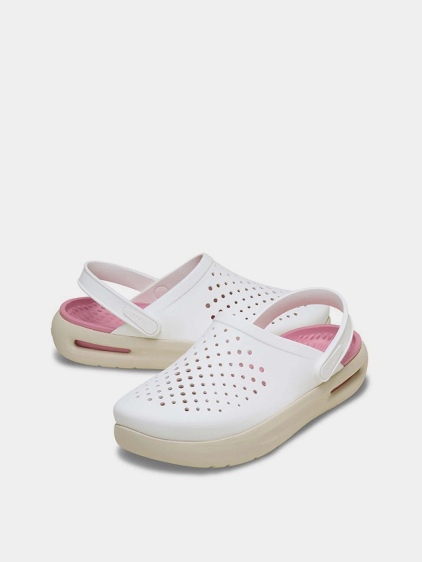 Шлёпанцы Crocs модель 209964-100 Шлёпанцы Crocs модель 209964-100 Фото