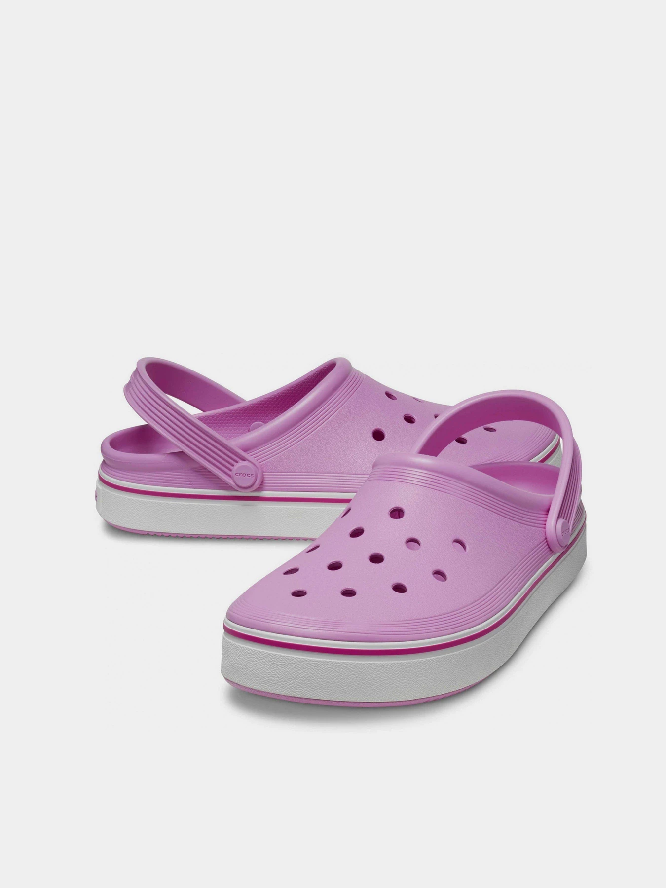 Шлёпанцы Crocs модель 208371-6SW Шлёпанцы Crocs модель 208371-6SW Фото