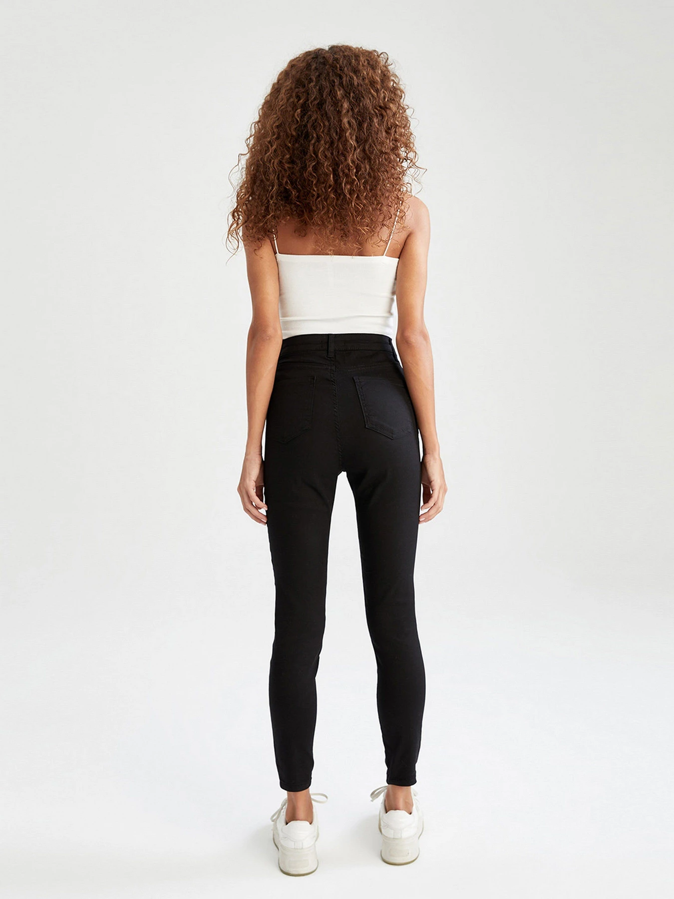 Джинсы DeFacto Skinny модель W3778AZ-BK27 Фото