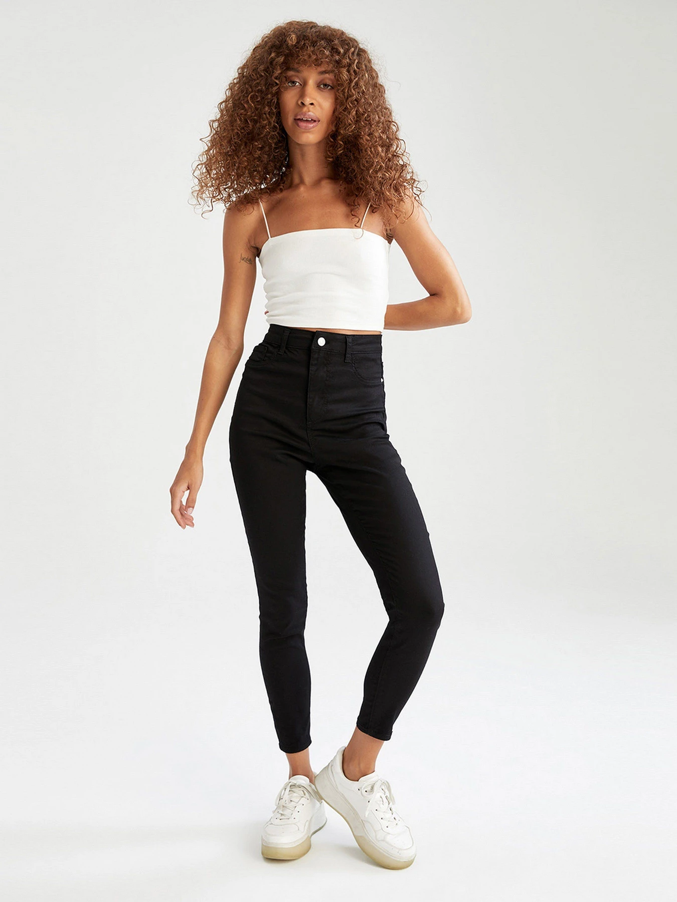 Джинсы DeFacto Skinny модель W3778AZ-BK27 Фото