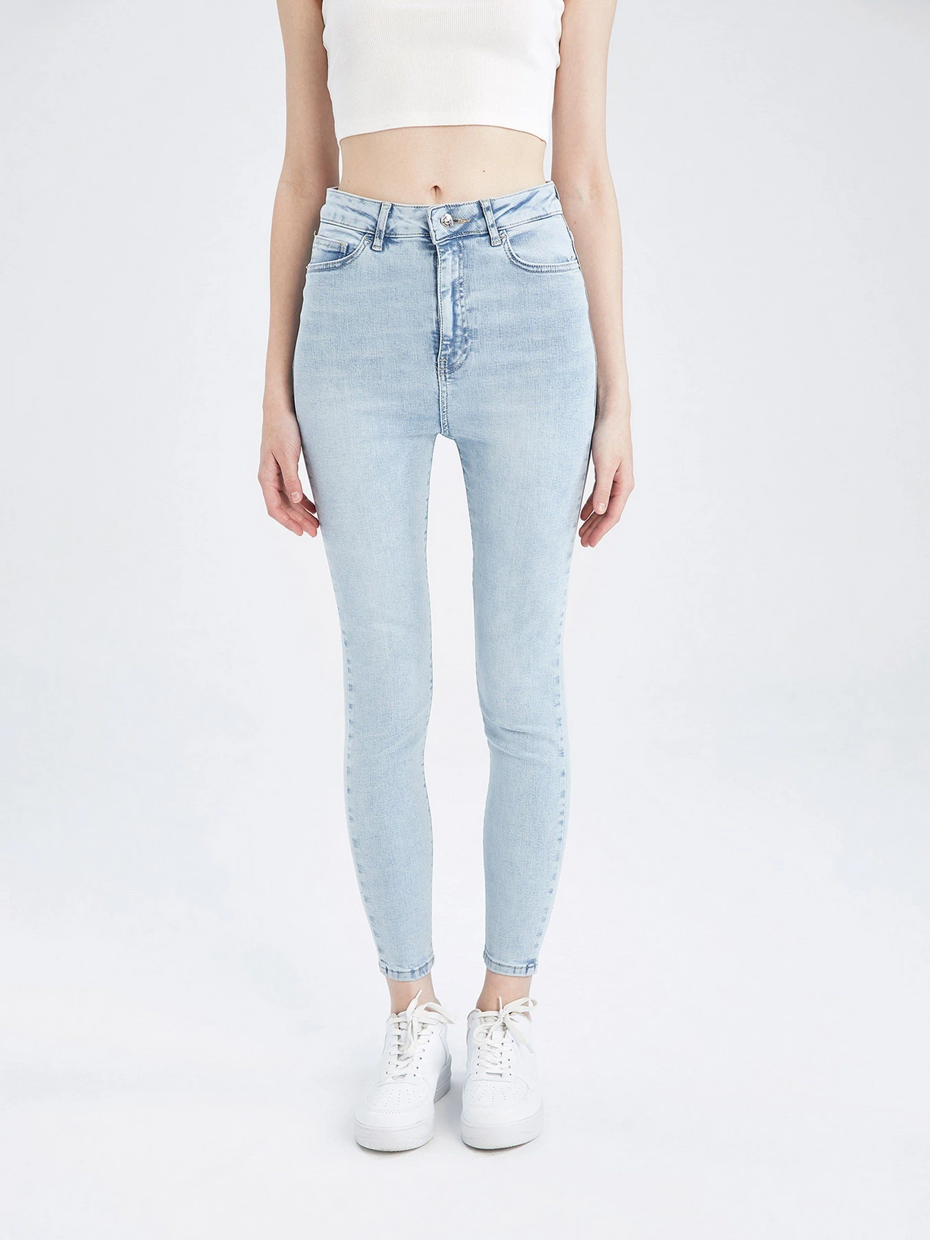 Джинсы DeFacto Super Skinny модель Y0074AZ-NM39 Джинсы DeFacto Super Skinny модель Y0074AZ-NM39 Фото