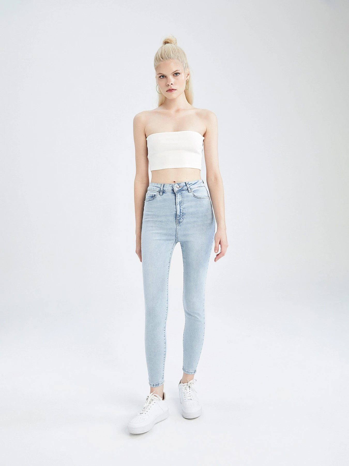 Джинсы DeFacto Super Skinny модель Y0074AZ-NM39 Джинсы DeFacto Super Skinny модель Y0074AZ-NM39 Фото