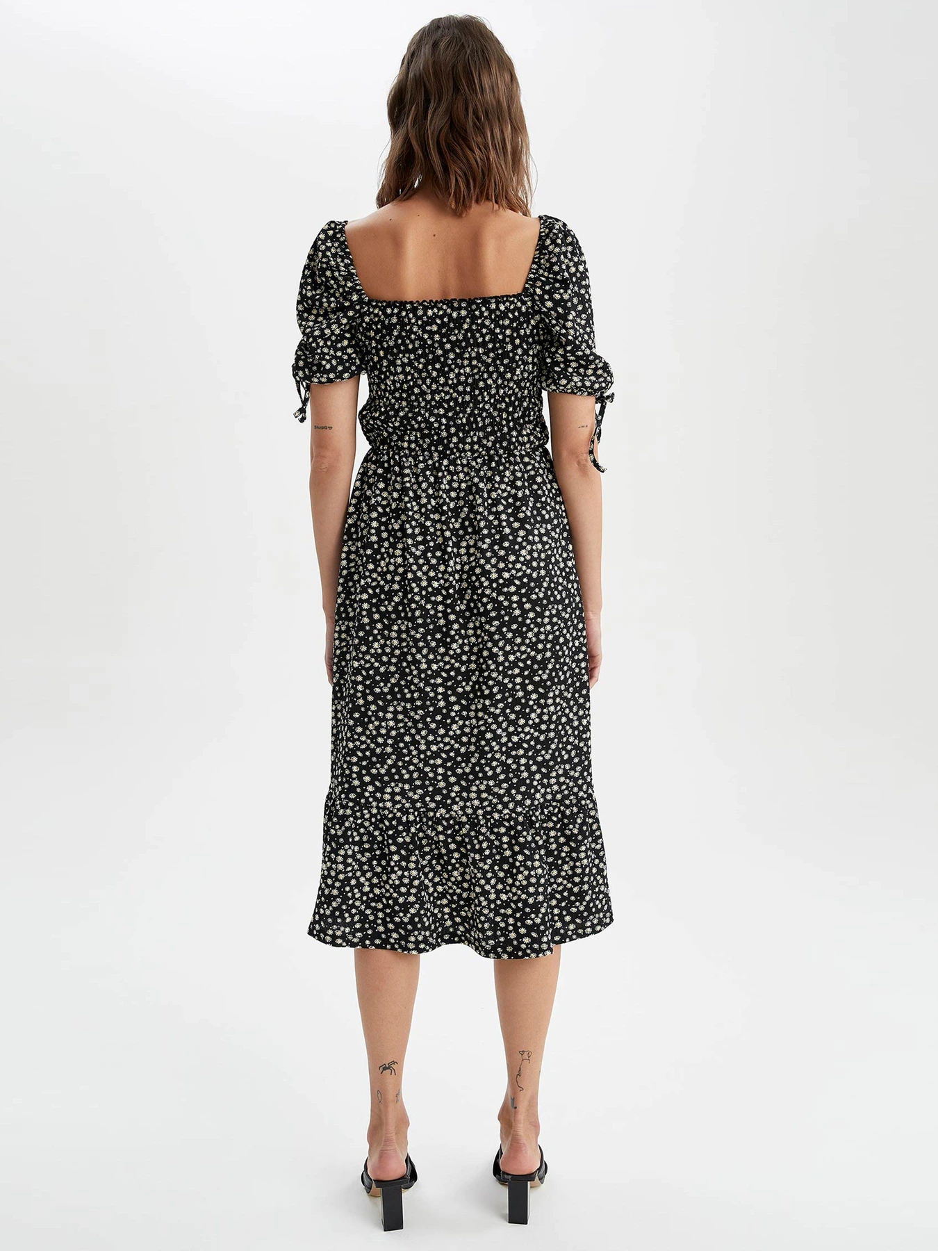 Платья DeFacto модель U7054AZ-BK27 Фото