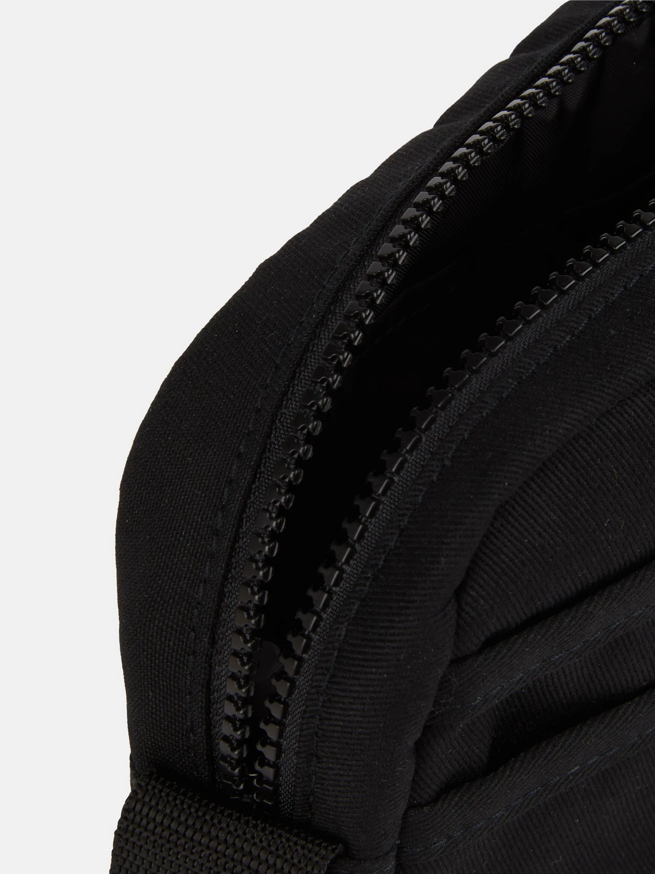 Сумки Dickies Moreauville модель DK0A4YYIBLK1 Сумки Dickies Moreauville модель DK0A4YYIBLK1 Фото