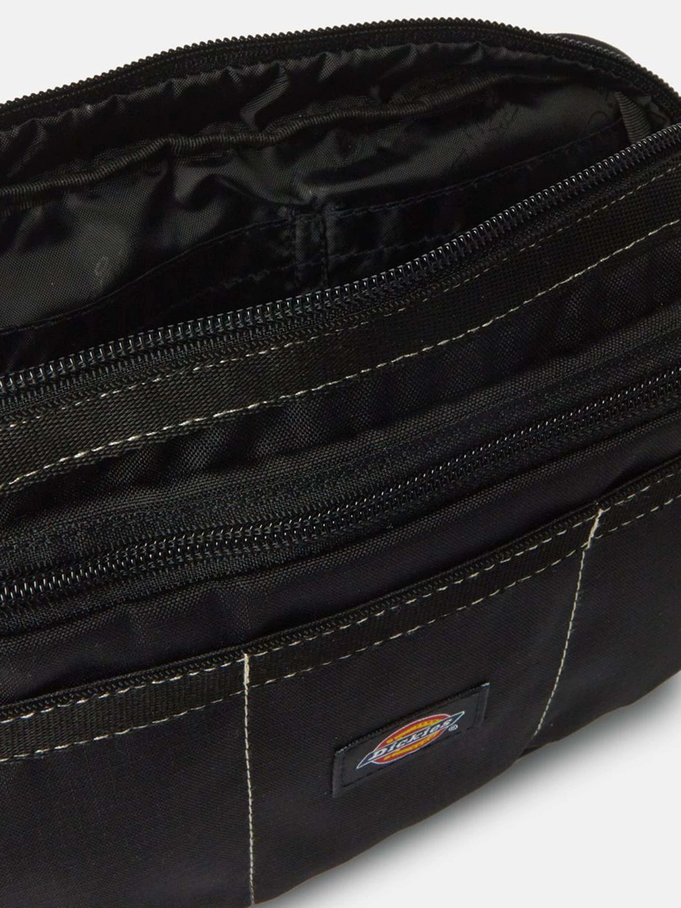 Сумки Dickies Ashville модель DK0A4Y1VBLK1 Сумки Dickies Ashville модель DK0A4Y1VBLK1 Фото