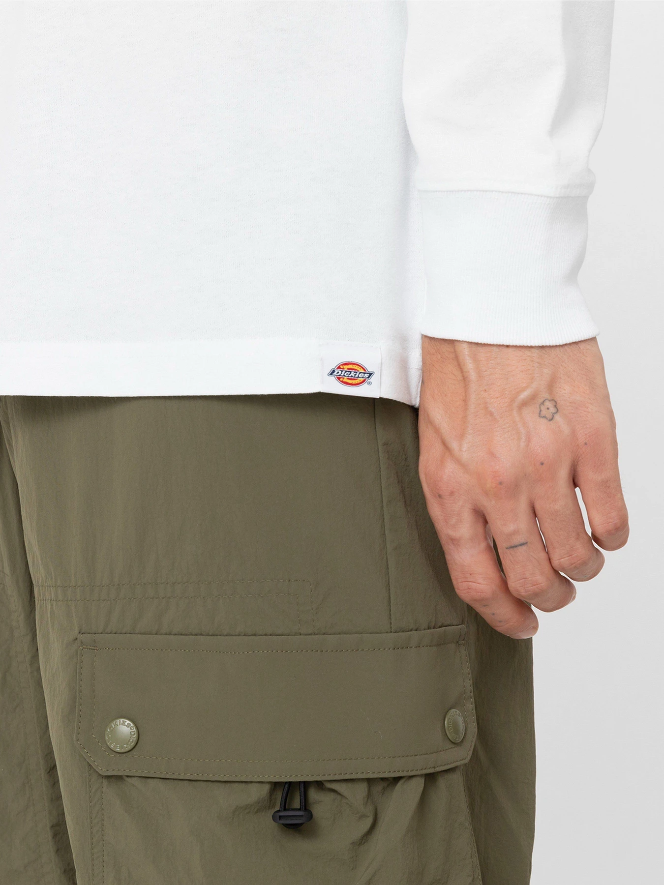 Худі та світшоти Dickies Dighton модель DK0A4YFFWHX1 Худі та світшоти Dickies Dighton модель DK0A4YFFWHX1 Фото