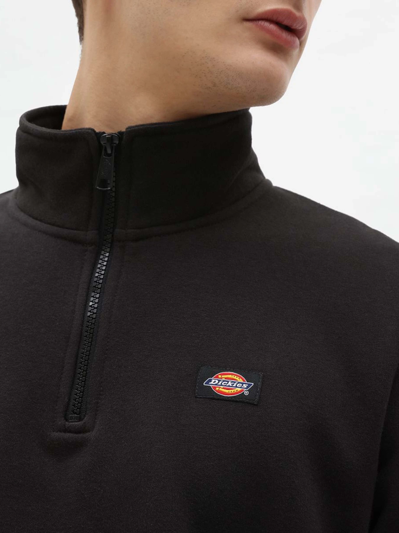 Худи и свитшоты Dickies Oakport Quarter Zip модель DK0A4XD4BLK1 Худи и свитшоты Dickies Oakport Quarter Zip модель DK0A4XD4BLK1 Фото