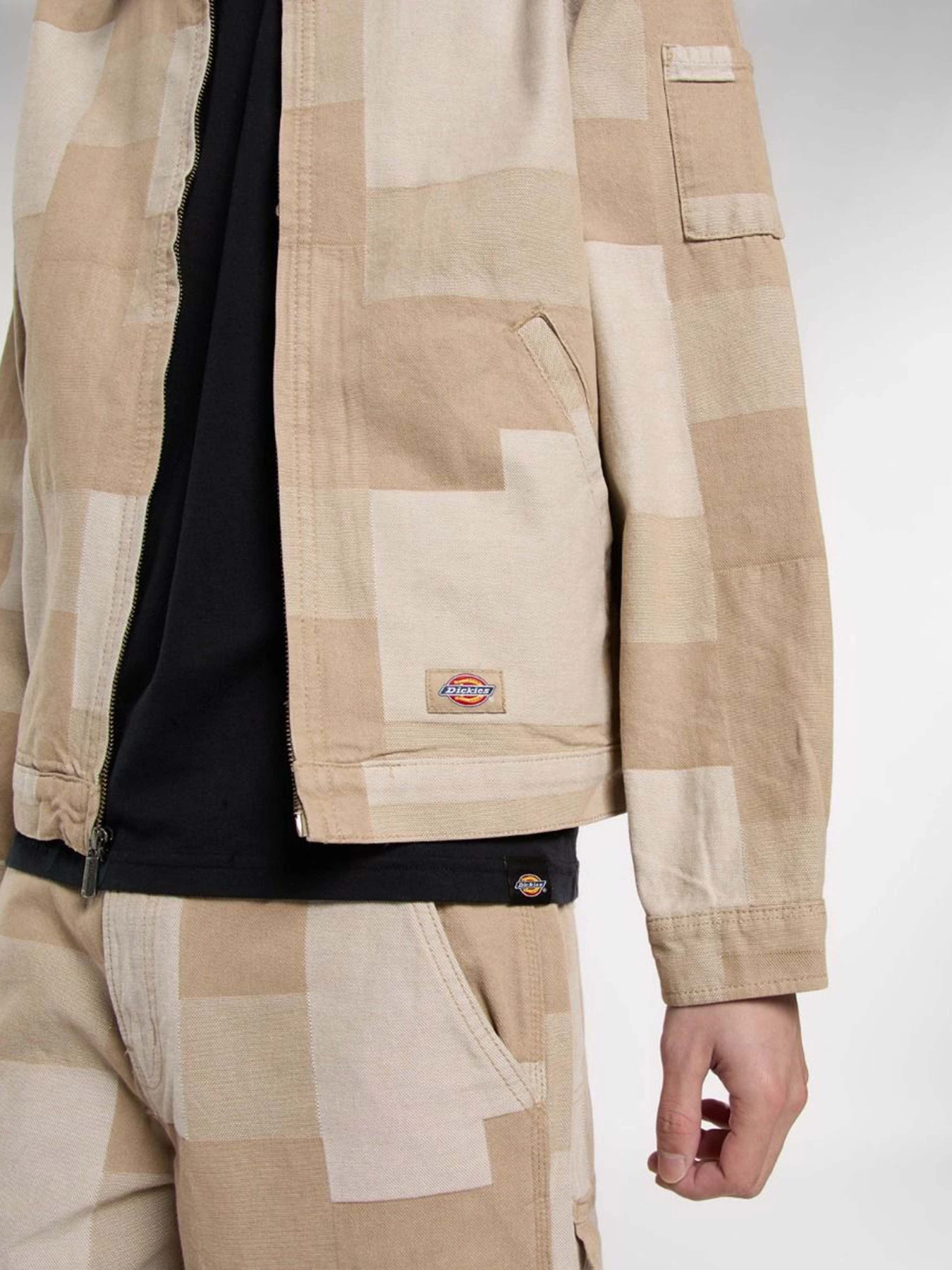 Куртки и дубленки Dickies Jacquard Eisenhower модель DK0A4Z750DS1 Куртки и дубленки Dickies Jacquard Eisenhower модель DK0A4Z750DS1 Фото