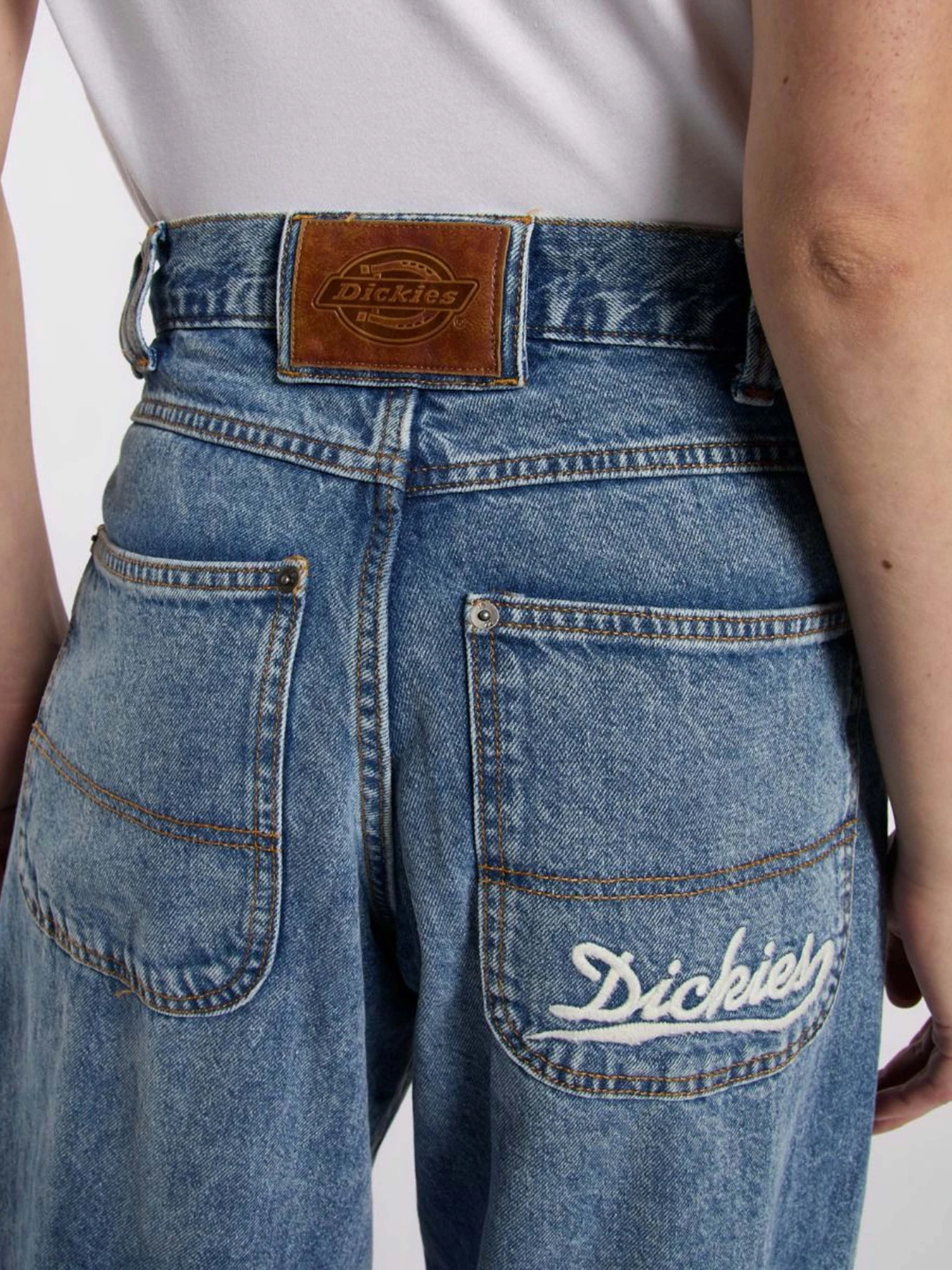 Джинси Dickies Loose Wave Denim модель DK0A4ZAQK211 Джинси Dickies Loose Wave Denim модель DK0A4ZAQK211 Фото