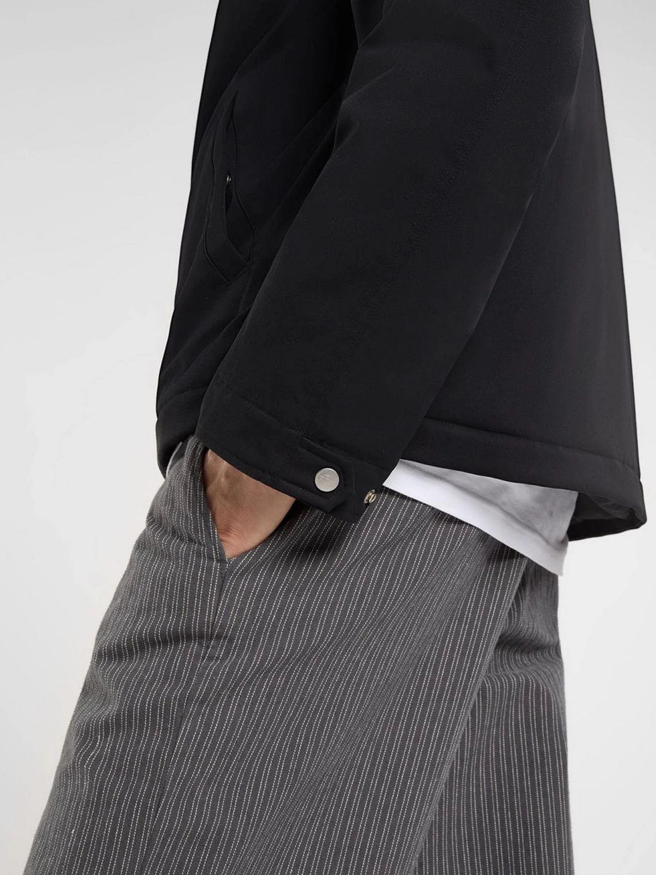 Куртки та дублянки Dickies EISENHOWER PUFFER модель DK0A87O6BLK1 Куртки та дублянки Dickies EISENHOWER PUFFER модель DK0A87O6BLK1 Фото