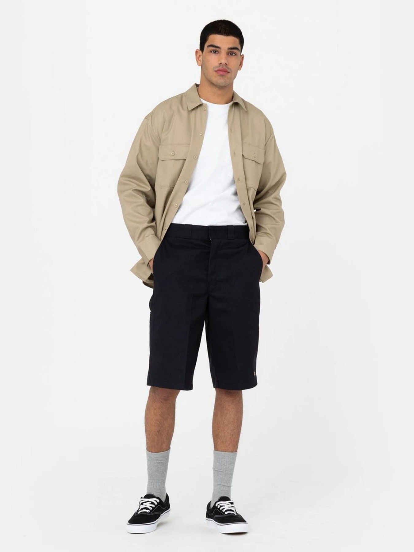 Шорти Dickies 13IN Mlt Pkt W/St Rec модель DK0A4XOZBLK1 Шорти Dickies 13IN Mlt Pkt W/St Rec модель DK0A4XOZBLK1 Фото
