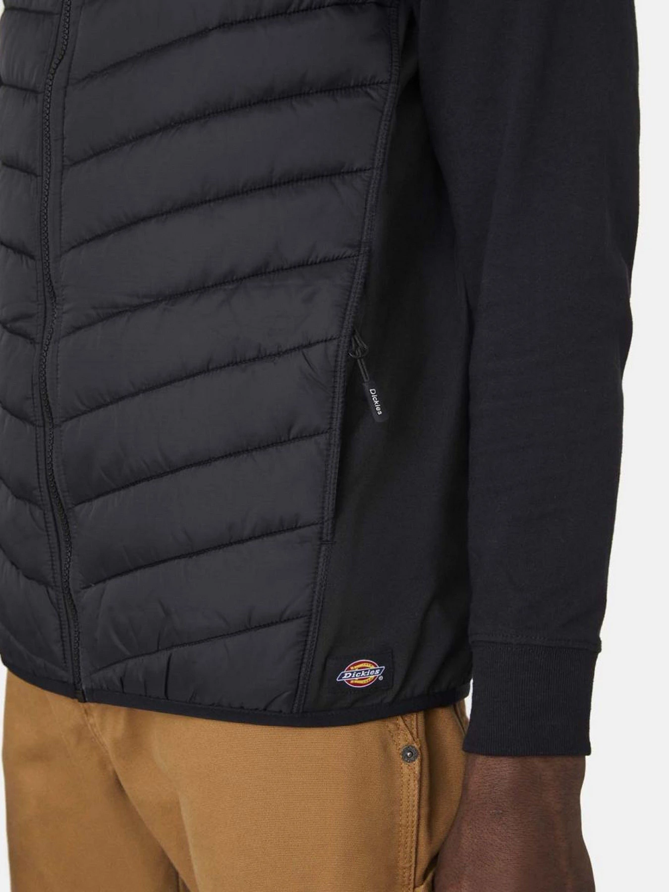 Куртки и дубленки Dickies Generation Hybrid Bodywarmer модель DK0A4XTDBLK1 Фото