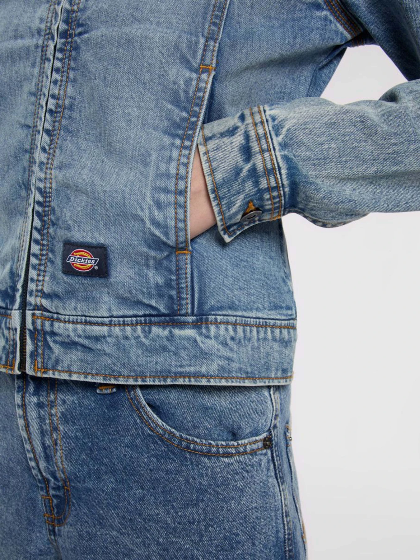 Куртки и дубленки Dickies Denim Slim модель DK0A4ZANK211 Фото