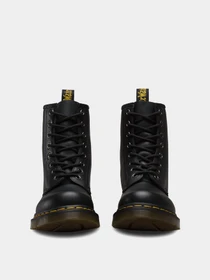 Черевики та чоботи DR. MARTENS модель 11822002 1460 Black Nappa Фото